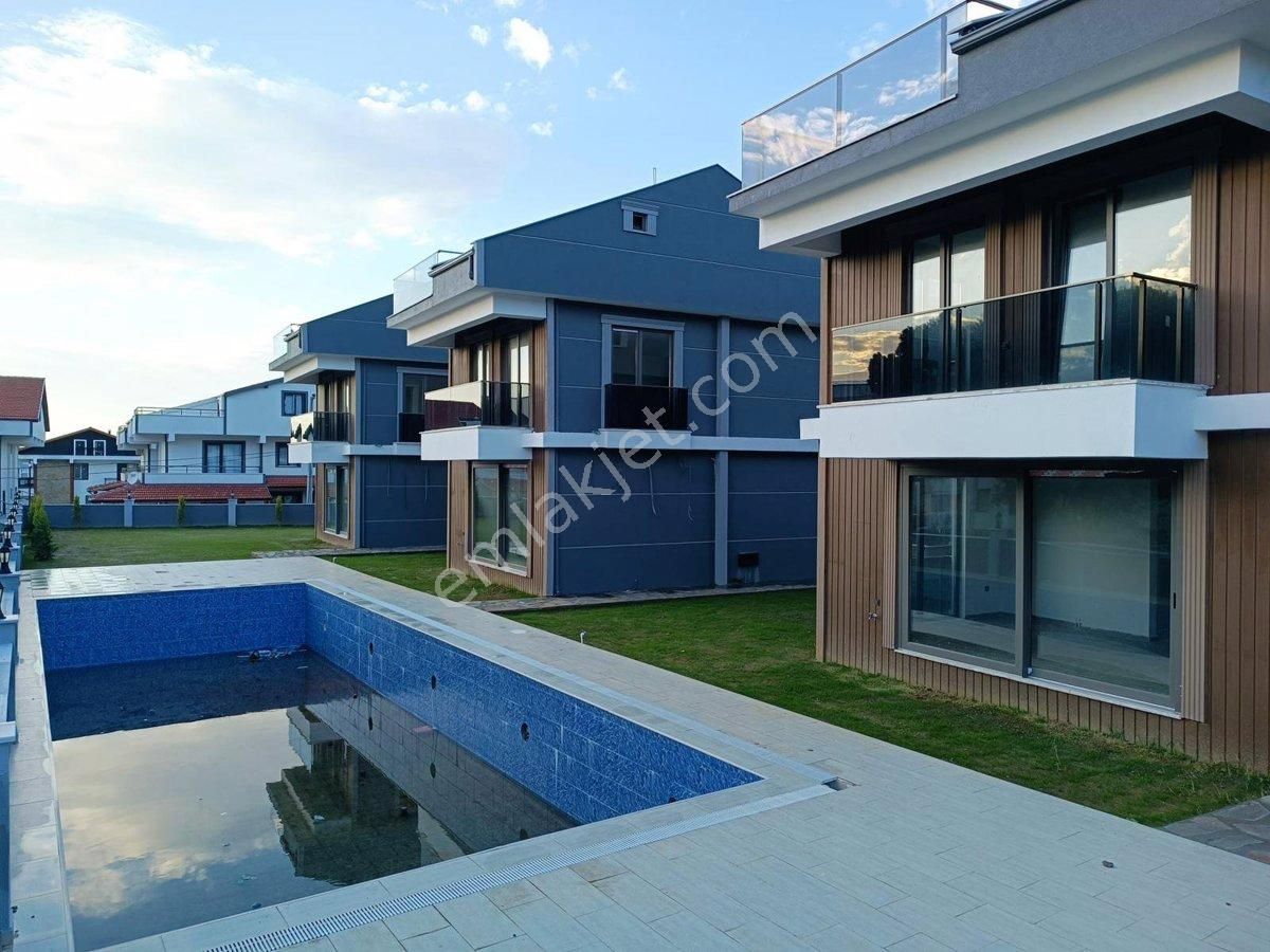 Marmara Abroz Satılık Villa Avşa Adası Satılık Havuzlu Tripleks Villa