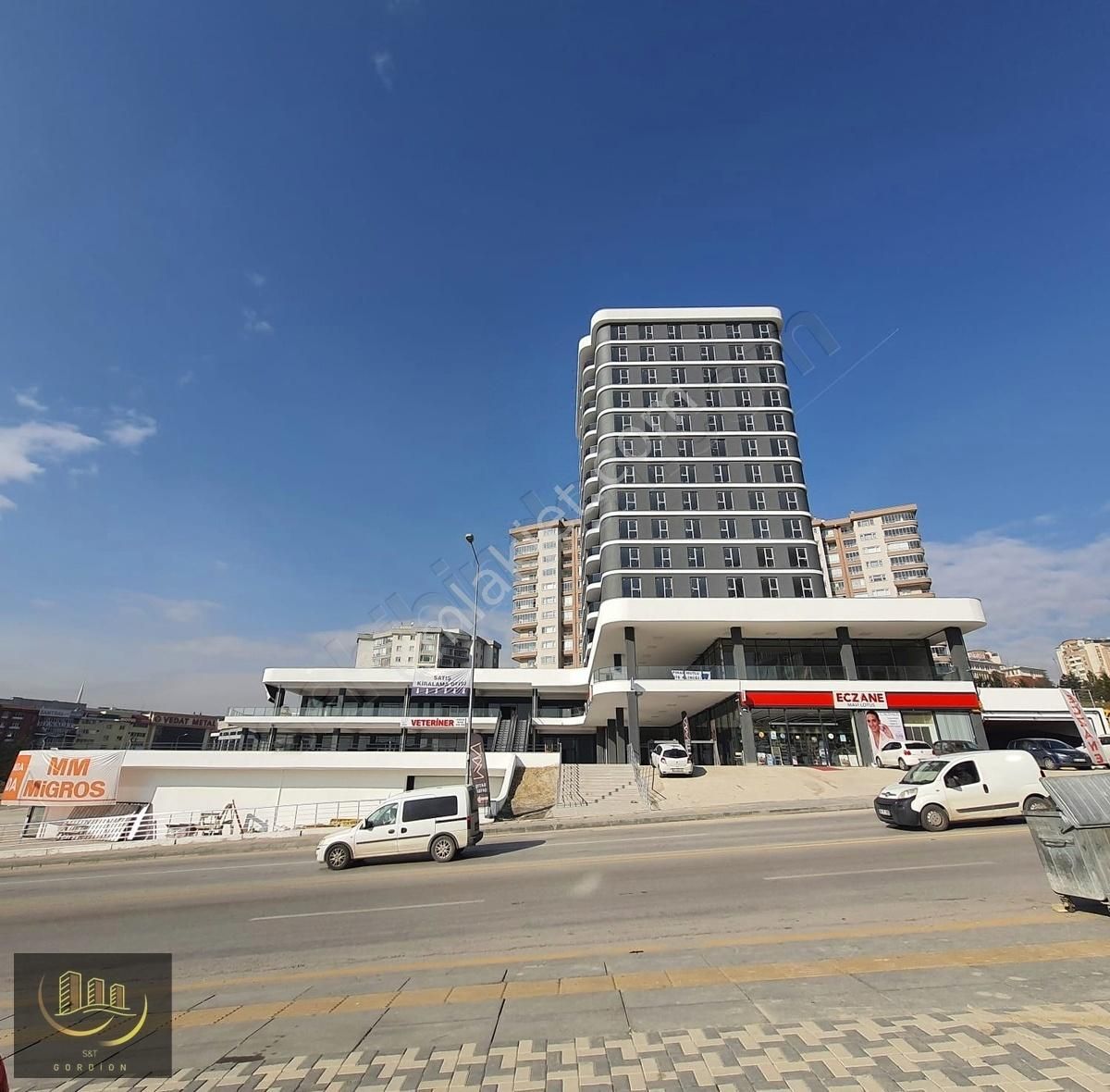 Yenimahalle Serhat Satılık Residence MY ELEGANCE MEYDAN'DA ACİL SATILIK 1+1 LÜX DAİRE