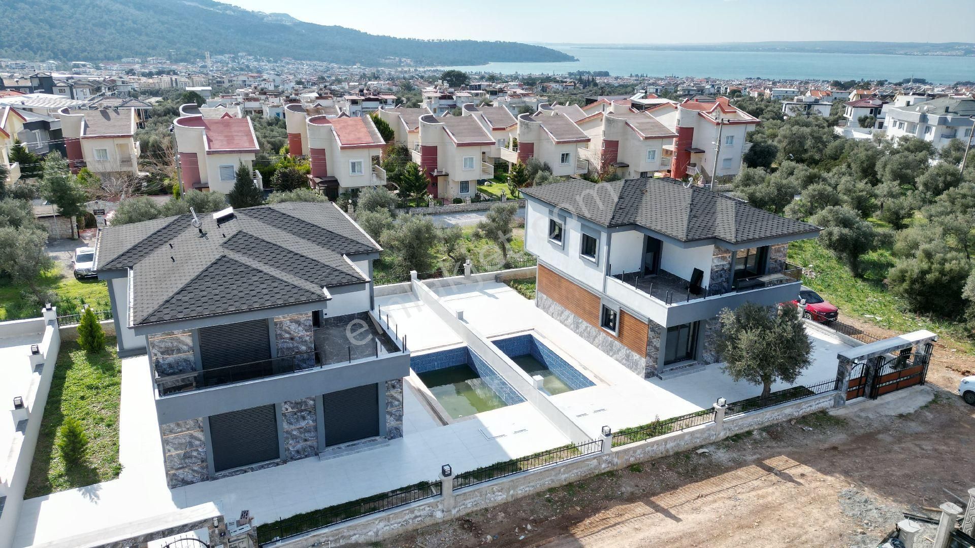 Didim Akbük Satılık Villa DİDİM AKBÜK'TE ULTRA LÜKS TAM MÜSTAKİL HAVUZLU,BAHÇELİ,ÖZEL OTOPARKLI 4+1 VİLLA 