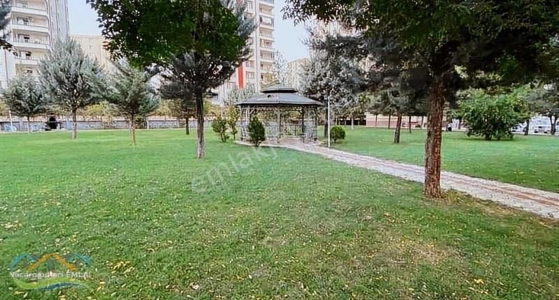 Kayapınar Fırat Satılık Daire RADİSON OTEL ARKASI MÜKEMMEL KONUMDA FIRSAT 3+1 DAİRE