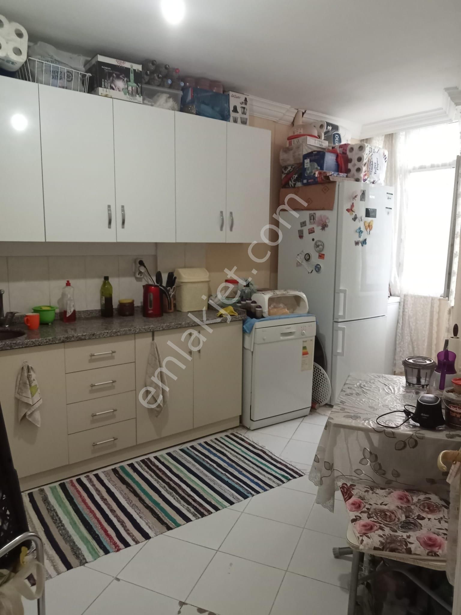 Seyhan Pınar Satılık Daire PINAR MAHALLESİ 3+1 140 m2 SATILIK TEMİZ DAİRE 