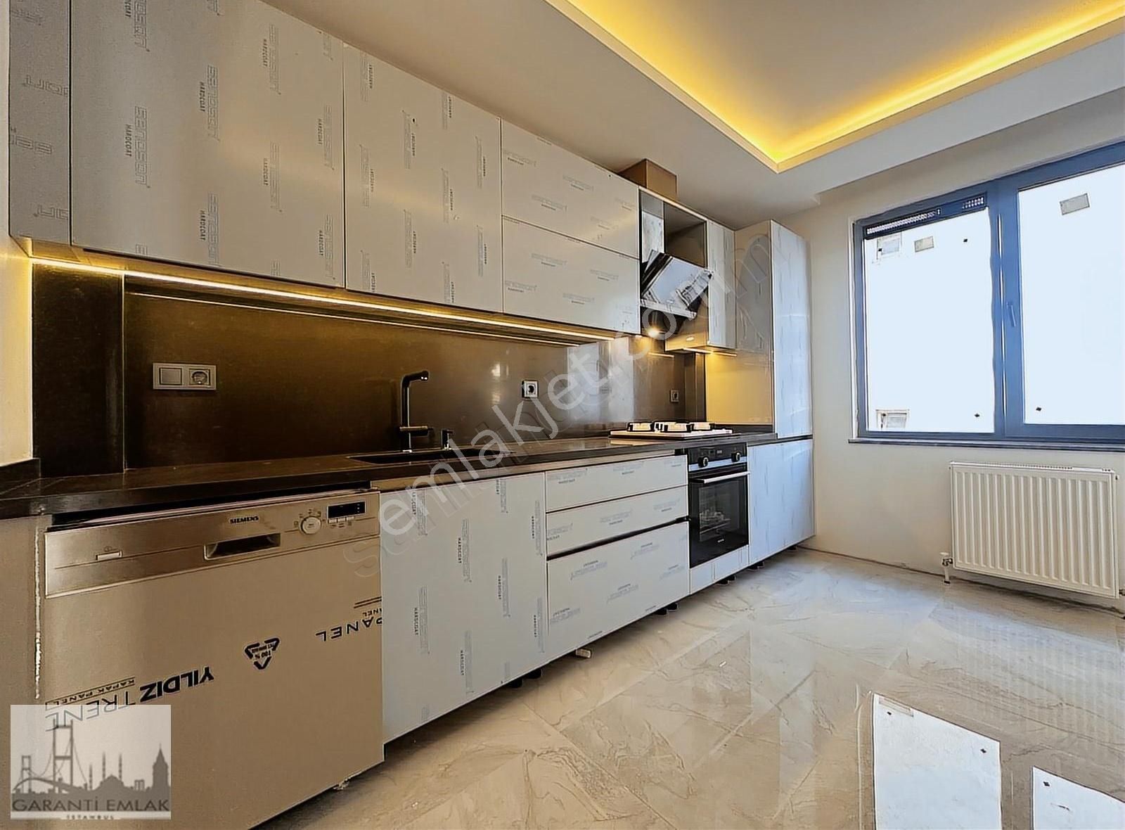 Bahçelievler Bahçelievler Satılık Daire BAHÇELİEVLER E 5 ÖMÜR PLAZA YANI SIFIR SATILIK 3+1 DAİRE 130 M2