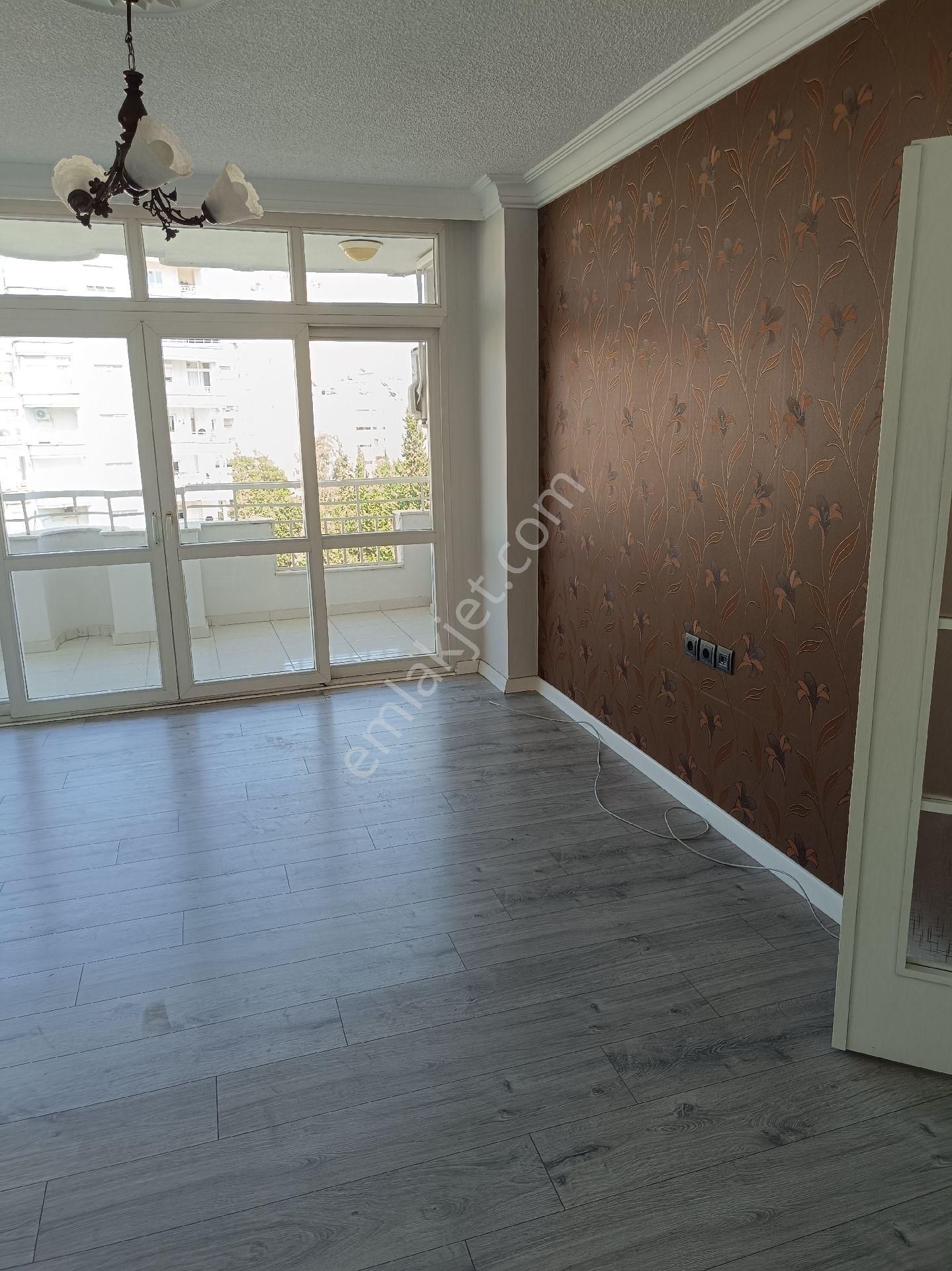 Çukurova Mahfesığmaz Satılık Daire  İŞBİLİR GAYRİMENKULDEN TURGUT ÖZAL BULVARI ÜZERİ LÜKS  3+1 SALTIK DAİRE