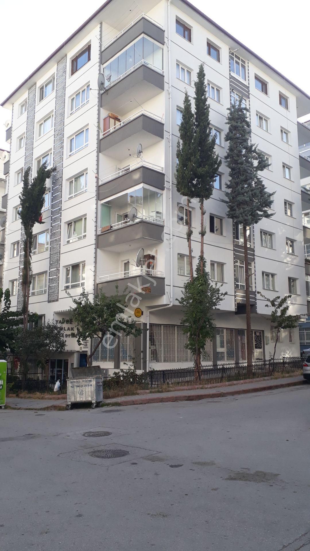 Yenimahalle Demetgül Satılık Daire  DEMETGÜLDE BAKIMLI ASANSÖRLÜ OTOPARKLI 3+1 BOŞ DAİRE