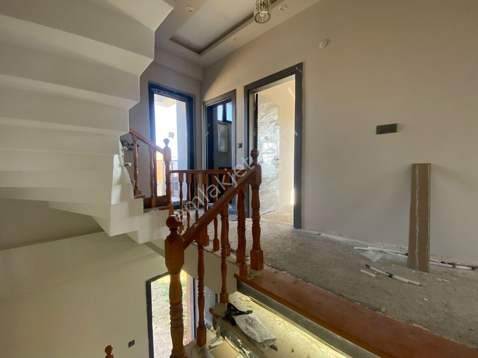 Poyraz Gayrimenkul'den Güre'de Satılık Havuzlu Müstakil Villa - Görsel 14