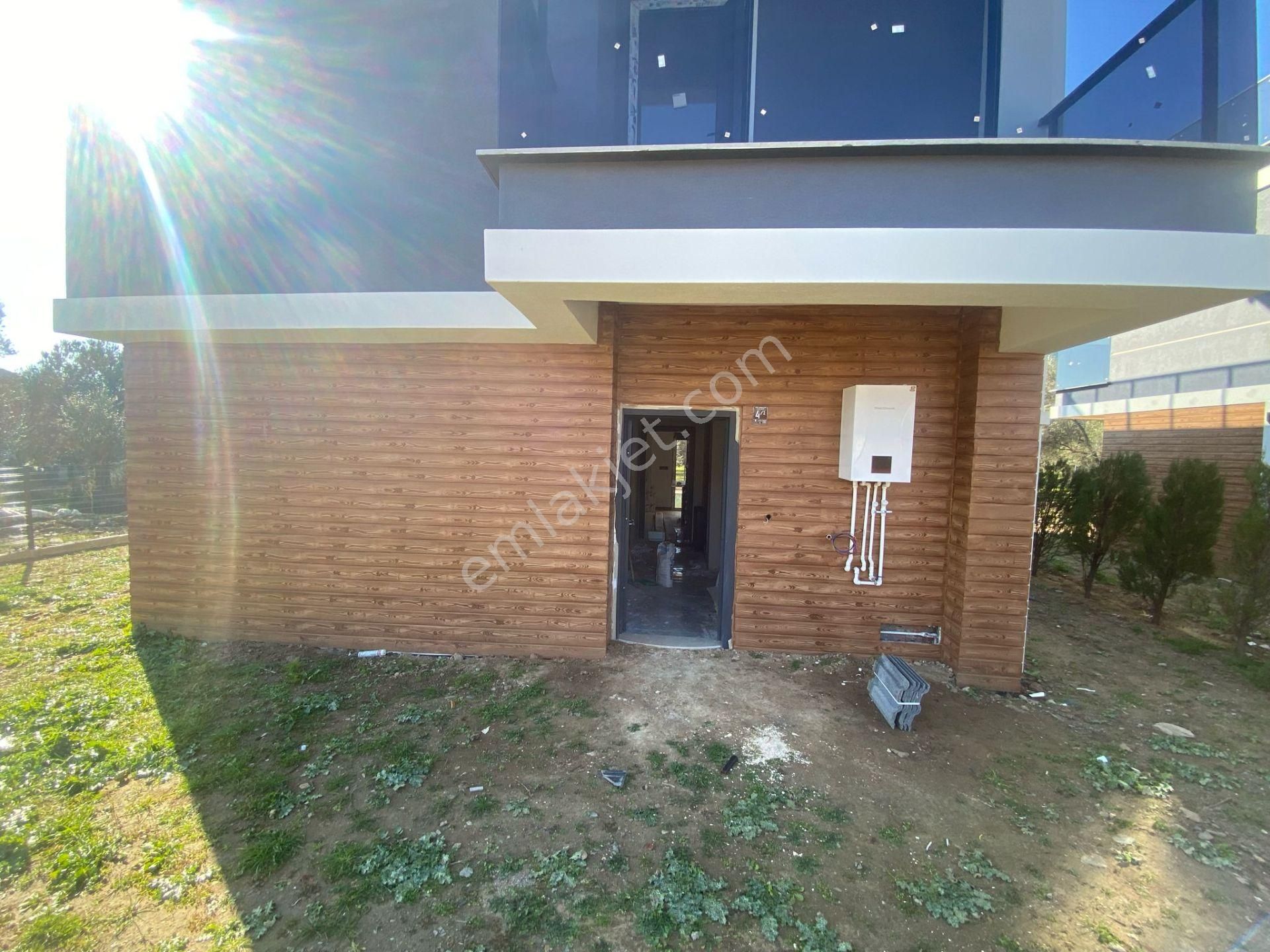 Poyraz Gayrimenkul'den Güre'de Satılık Havuzlu Müstakil Villa - Görsel 32