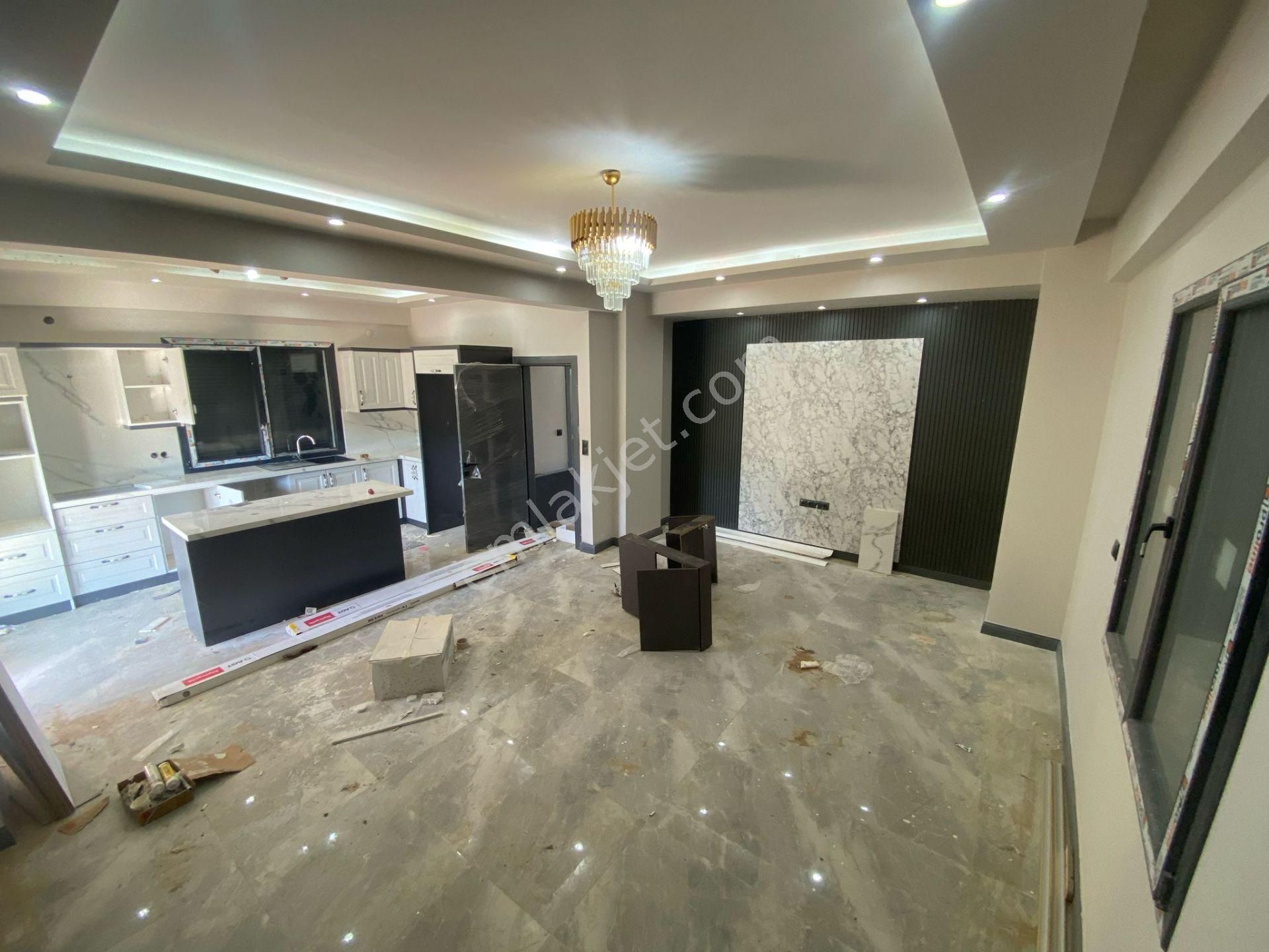 Poyraz Gayrimenkul'den Güre'de Satılık Havuzlu Müstakil Villa - Görsel 3
