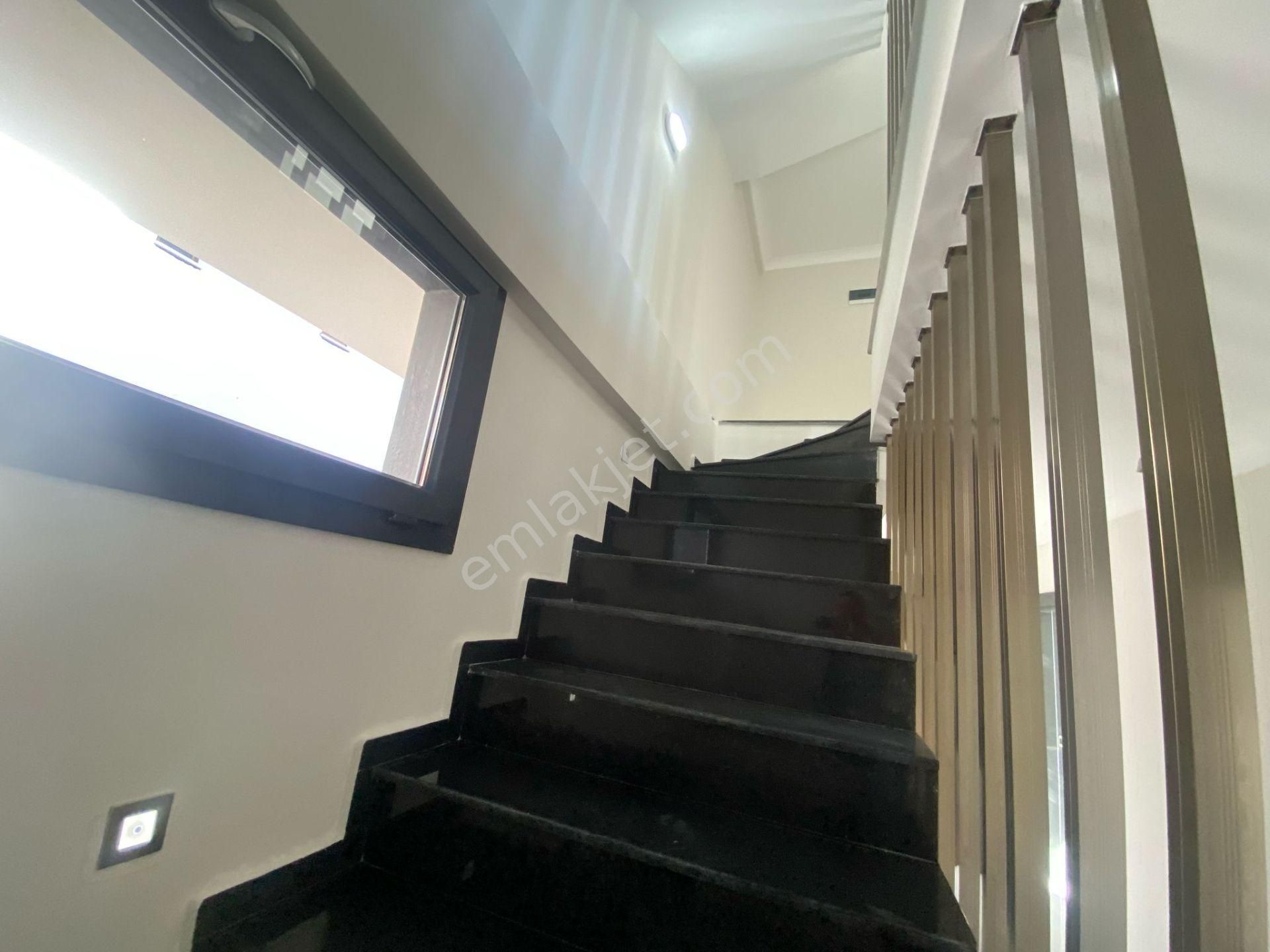 Poyraz Gayrimenkul'den Güre'de Satılık Müstakil Villa - Görsel 22