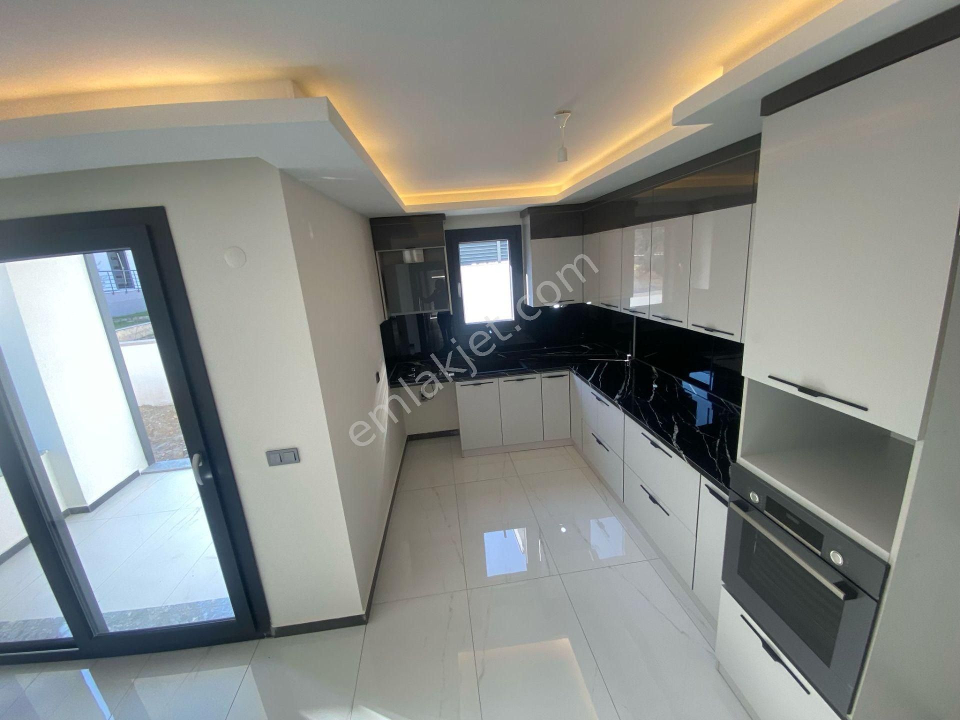 Poyraz Gayrimenkul'den Güre'de Satılık Müstakil Villa - Görsel 13