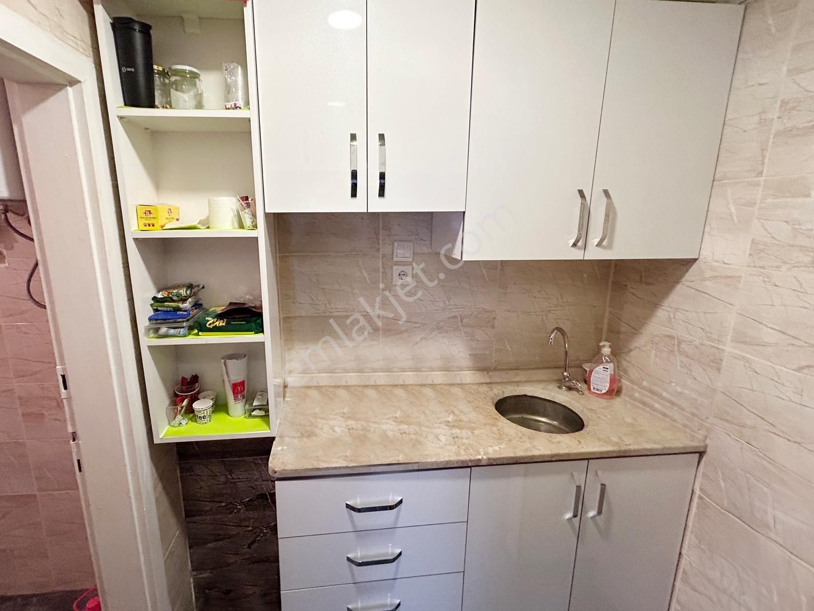 Çankaya Meşrutiyet Kiralık Daire  YÜKSEL CADDESİNDE 1+1 DAİRE 