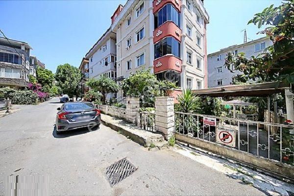 Maltepe Küçükyalı Satılık Bina  UĞUR!DAN KÜÇÜKYALI'DA YATIRIMLIK!15 YILLIK KOMPLE BİNA