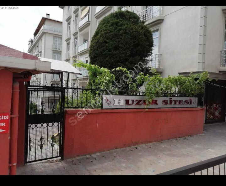 Bağcılar Demirkapı Satılık Daire Huzur sitesinde satılık ara kat 