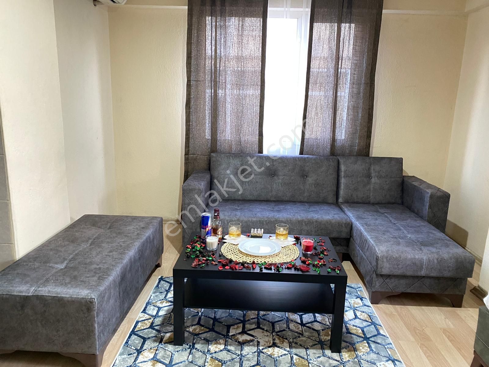 Bornova Kazımdirik Günlük Kiralık Daire  BORNOVA BAYRAKLI  1+1  2+1 DAİRE