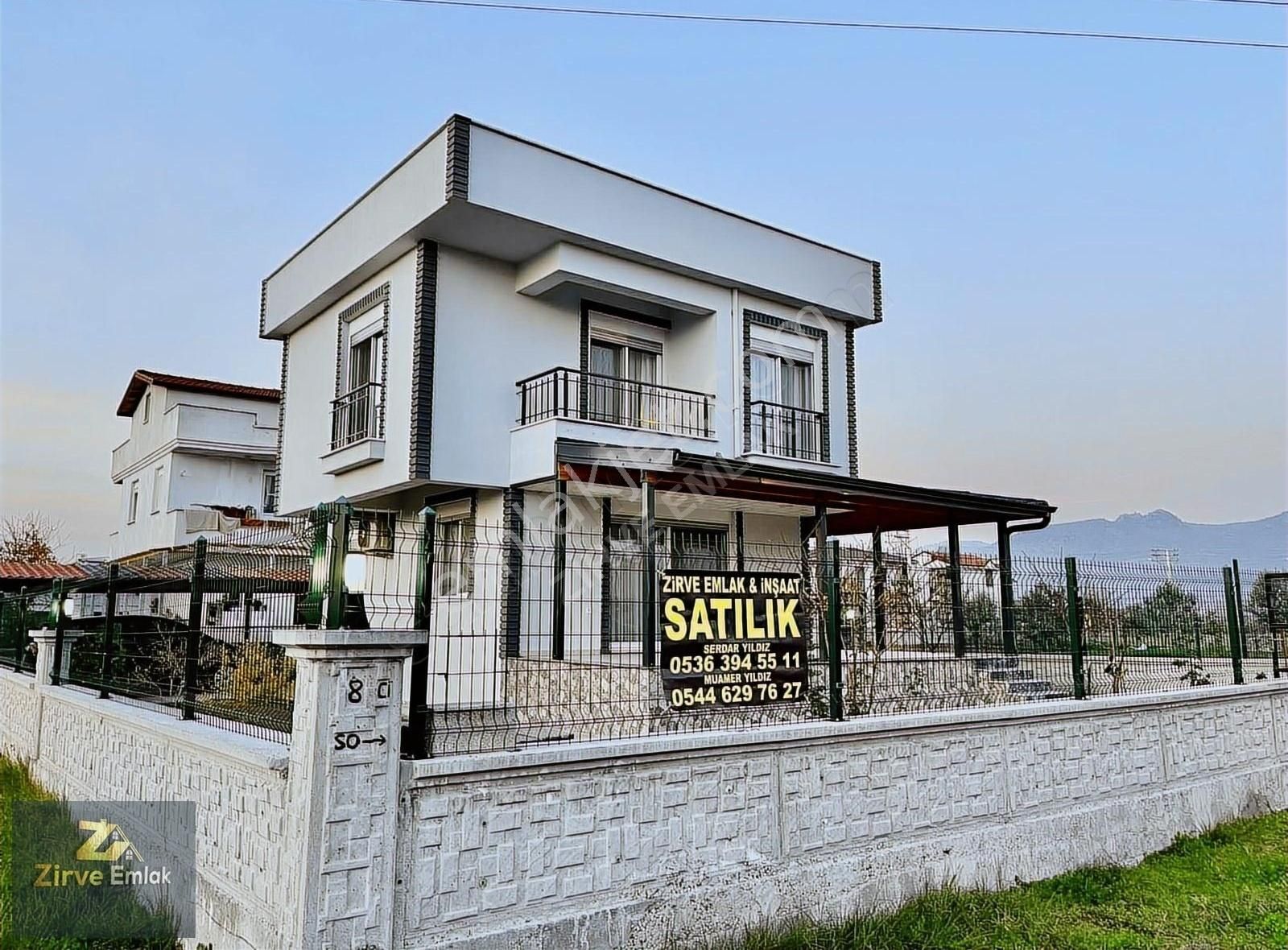 Dikili Salihler Satılık Villa ZİRVE EMLAK'TAN Salihleraltında Köşe Başı Tam Müstakil Villa