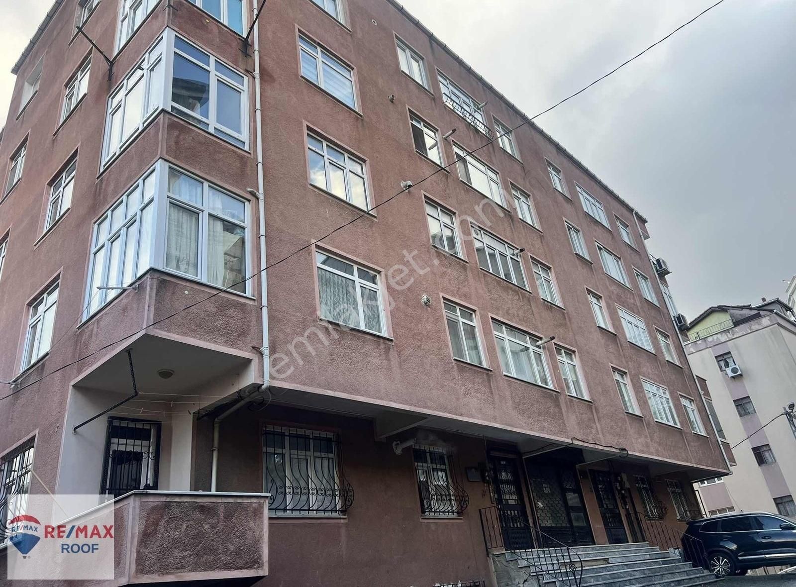 Pendik Kaynarca Satılık Daire Pendik Kaynarca Metroya 10 dk yürüme mesafesinde satılık daire