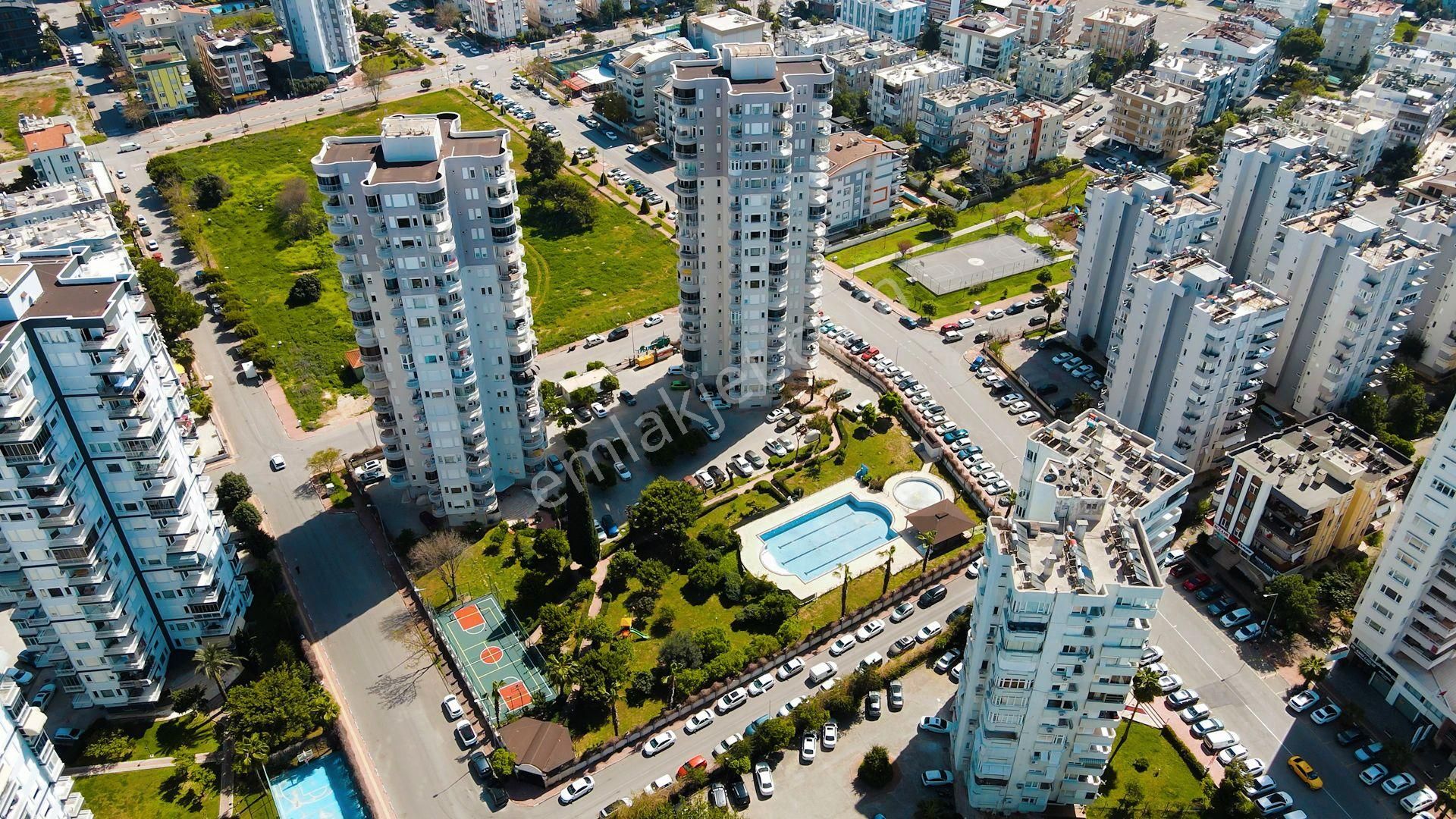 Muratpaşa Şirinyalı Satılık Daire  ŞİRİNYALI LİDERKENT 3'DE İÇİ FULL YAPILI LÜKS EŞYALI DAİRE