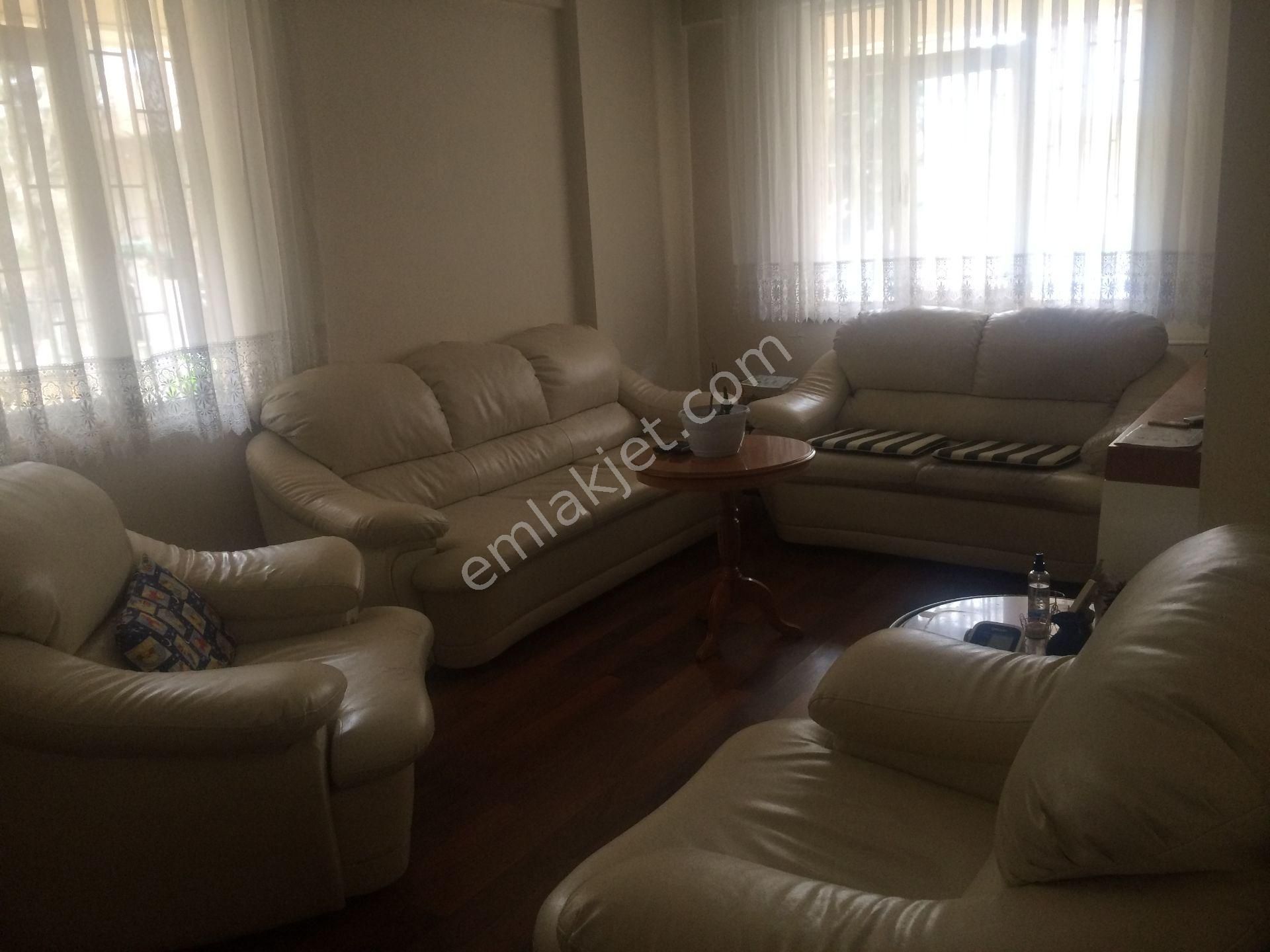 Kadıköy Acıbadem Satılık Daire  ARACI EMLAK'TAN  SAKİNLERDE  2+1  SATILIK DAİRE