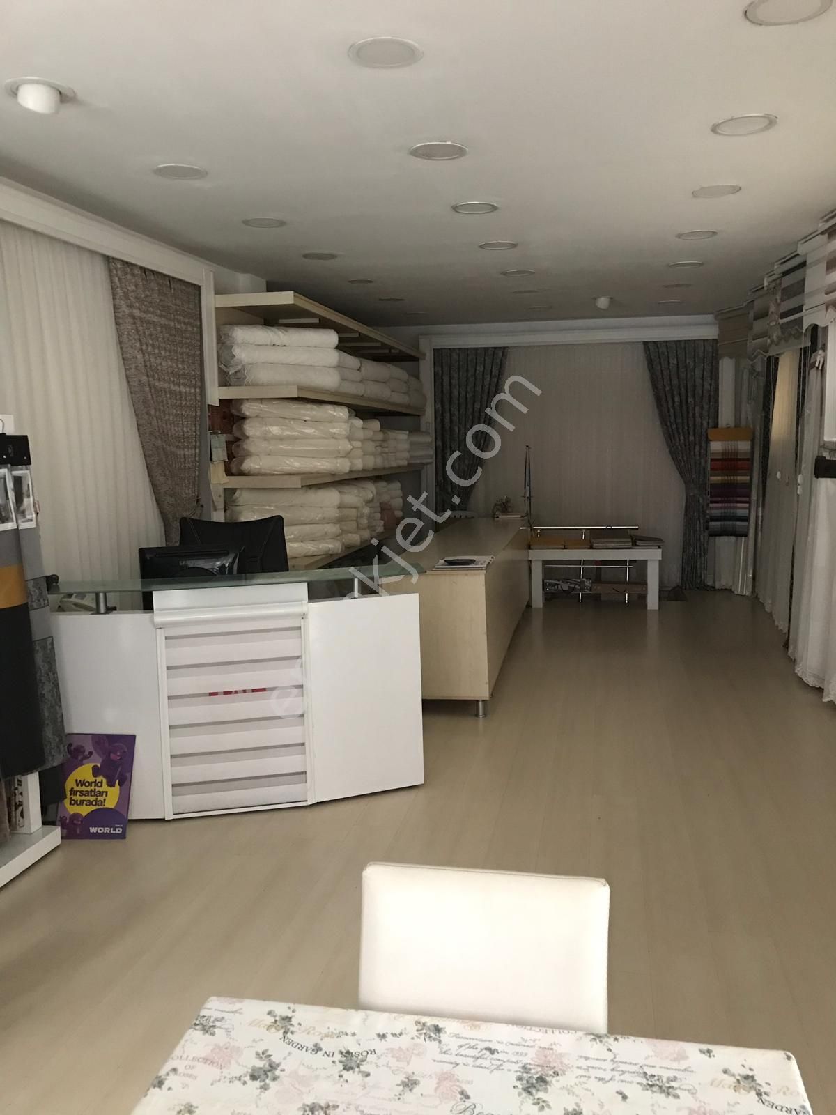 Güngören Haznedar Satılık Dükkan & Mağaza  Güngören Haznedar Mah 65m2+30m2 2Katlı Satılık Dükkan Mağaza