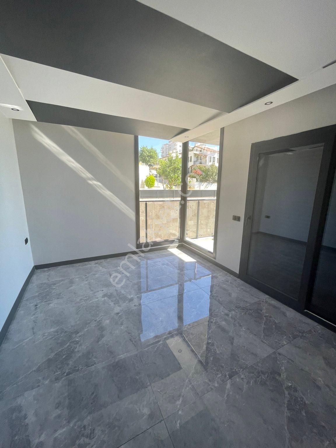 Kuşadası Kadınlar Denizinde Full Manzara Ve Havuzlu Satılık Villa - Görsel 26