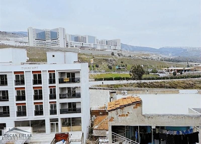 Bayraklı R. Şevket İnce Satılık Daire WEST PARK YANI ŞEHİR HASTANESİ KARŞISI 2+1 SATILIK DAİRE