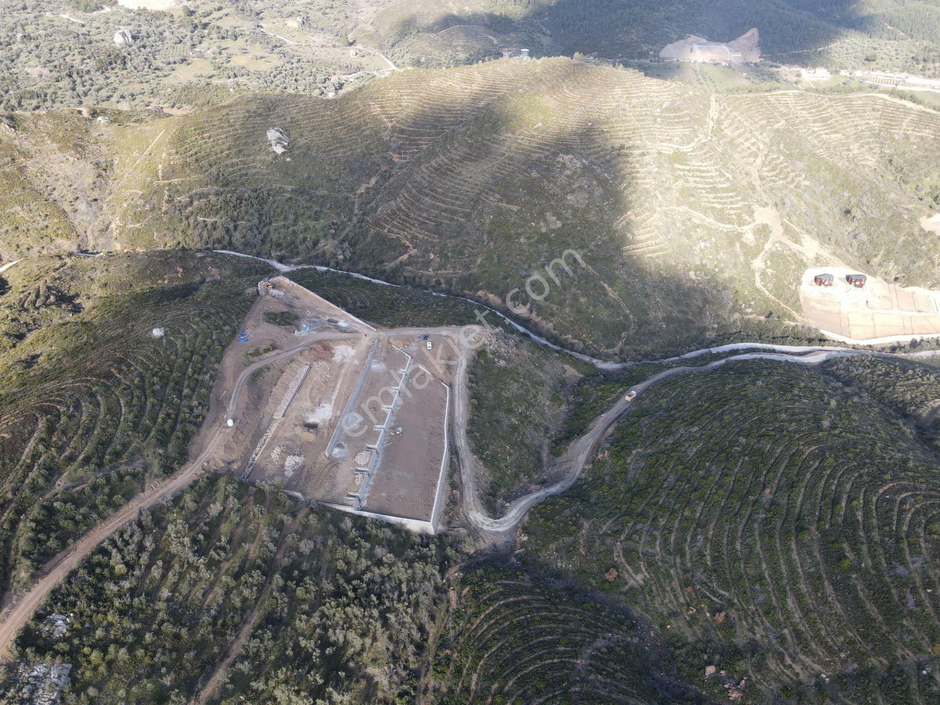 Çatalca'da Satılık 251 M2 Tapulu Taş Duvar Çevrili Doğa Harikası Bahçeler - Görsel 23