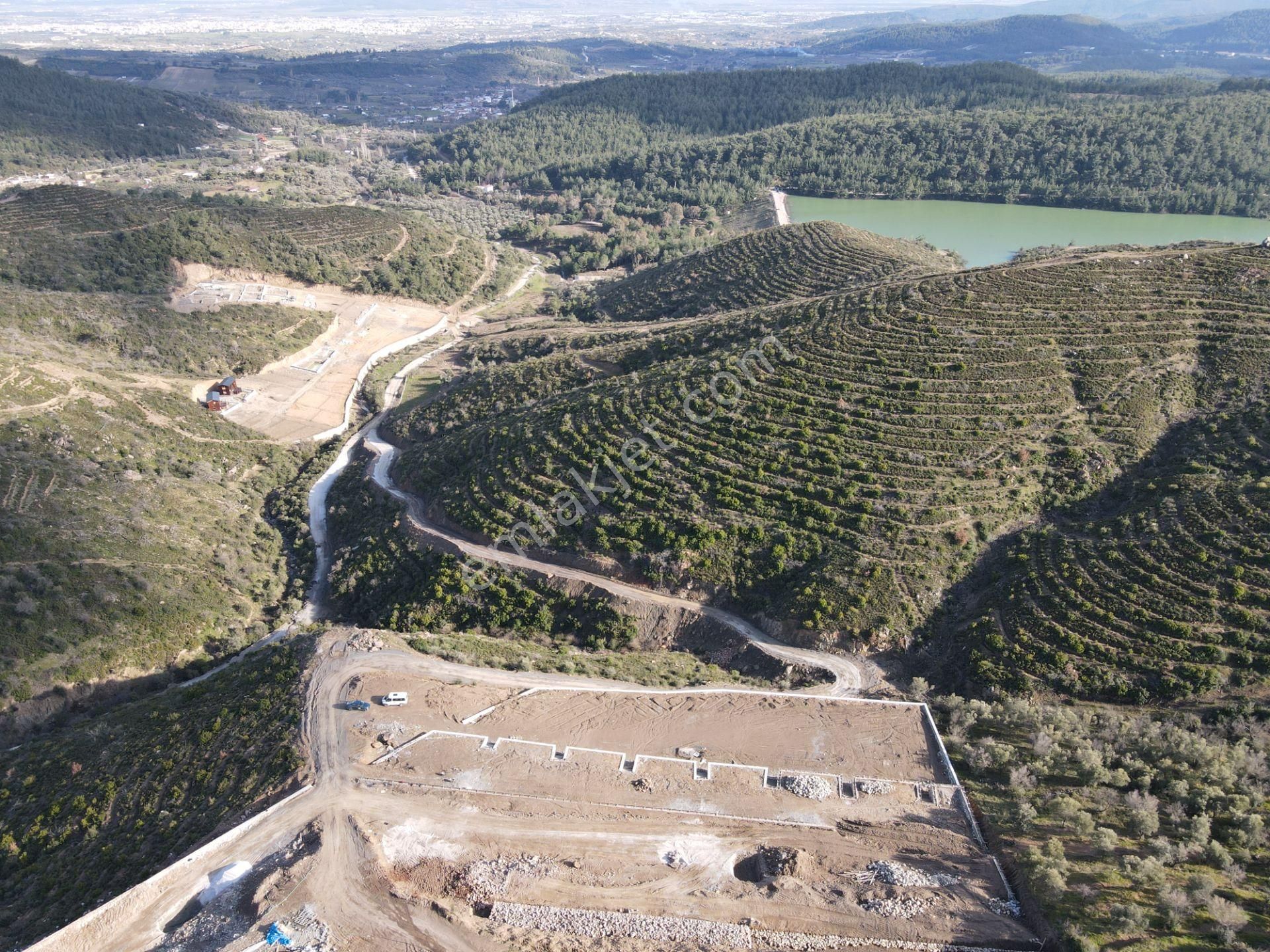 Çatalca'da Satılık 251 M2 Tapulu Taş Duvar Çevrili Doğa Harikası Bahçeler - Görsel 12