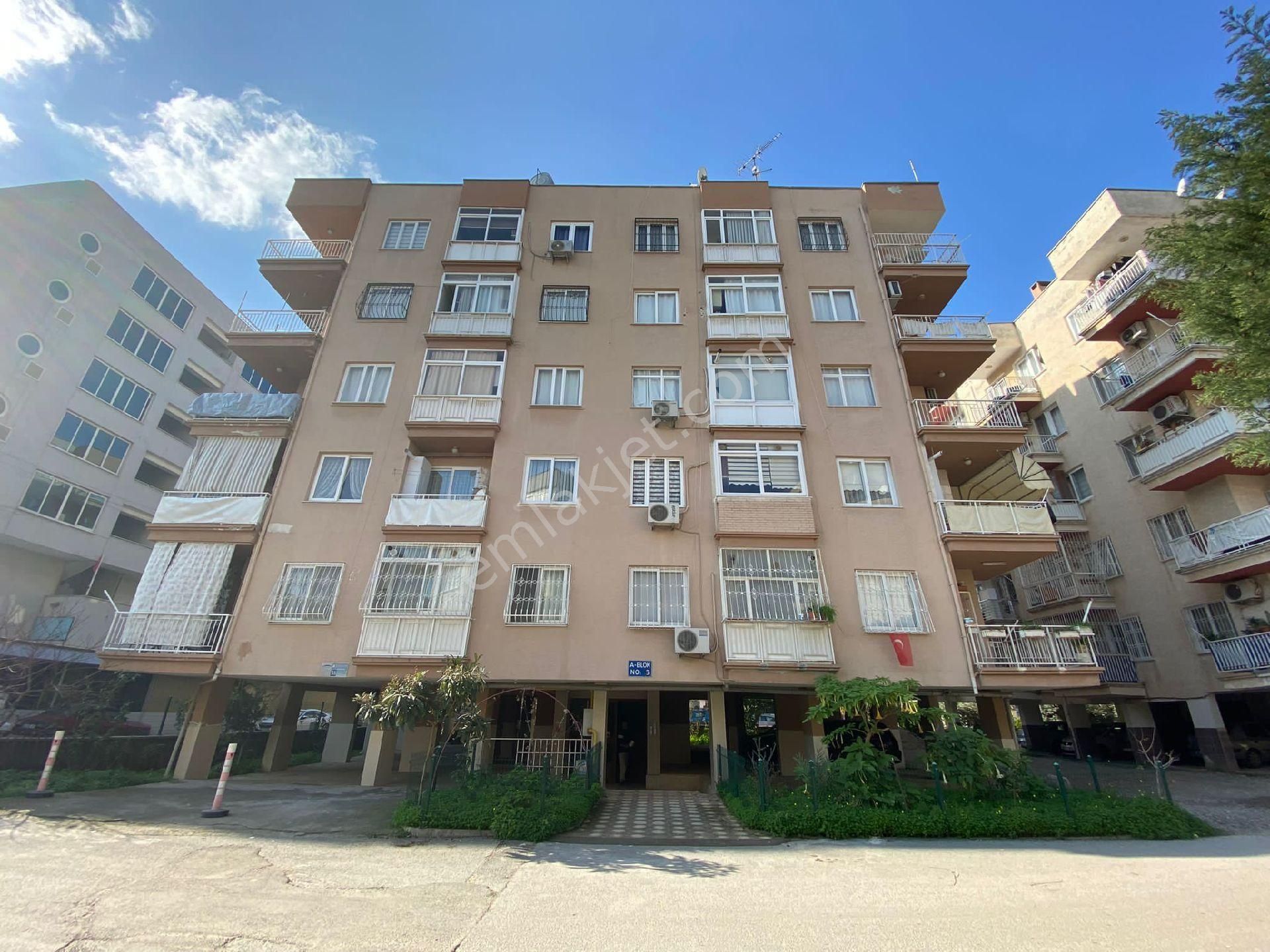 Mezitli Akdeniz Satılık Daire Mezitli Akdeniz sitesinde satılık 3+1 daire