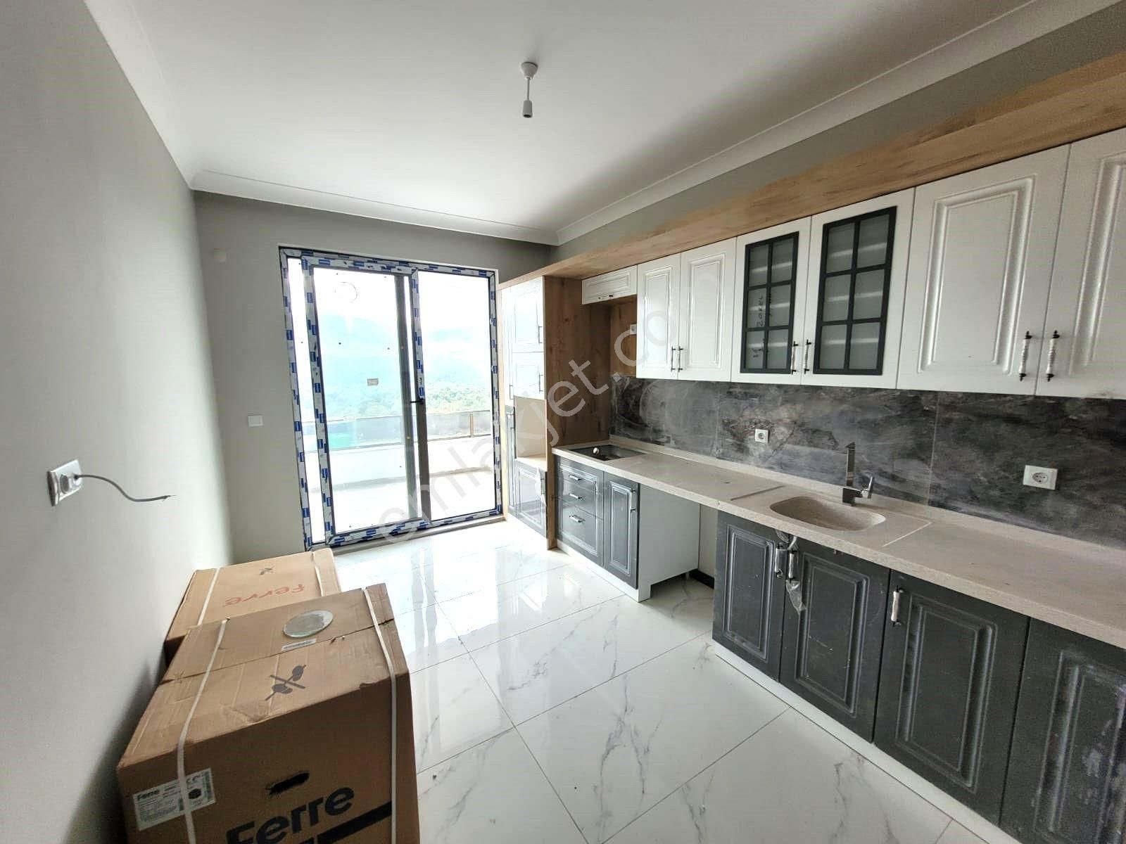 Havran Tekke Satılık Daire  HAVRAN MERKEZDE 3+1 ARA KAT DOĞA MANZARALI SIFIR DAİRE