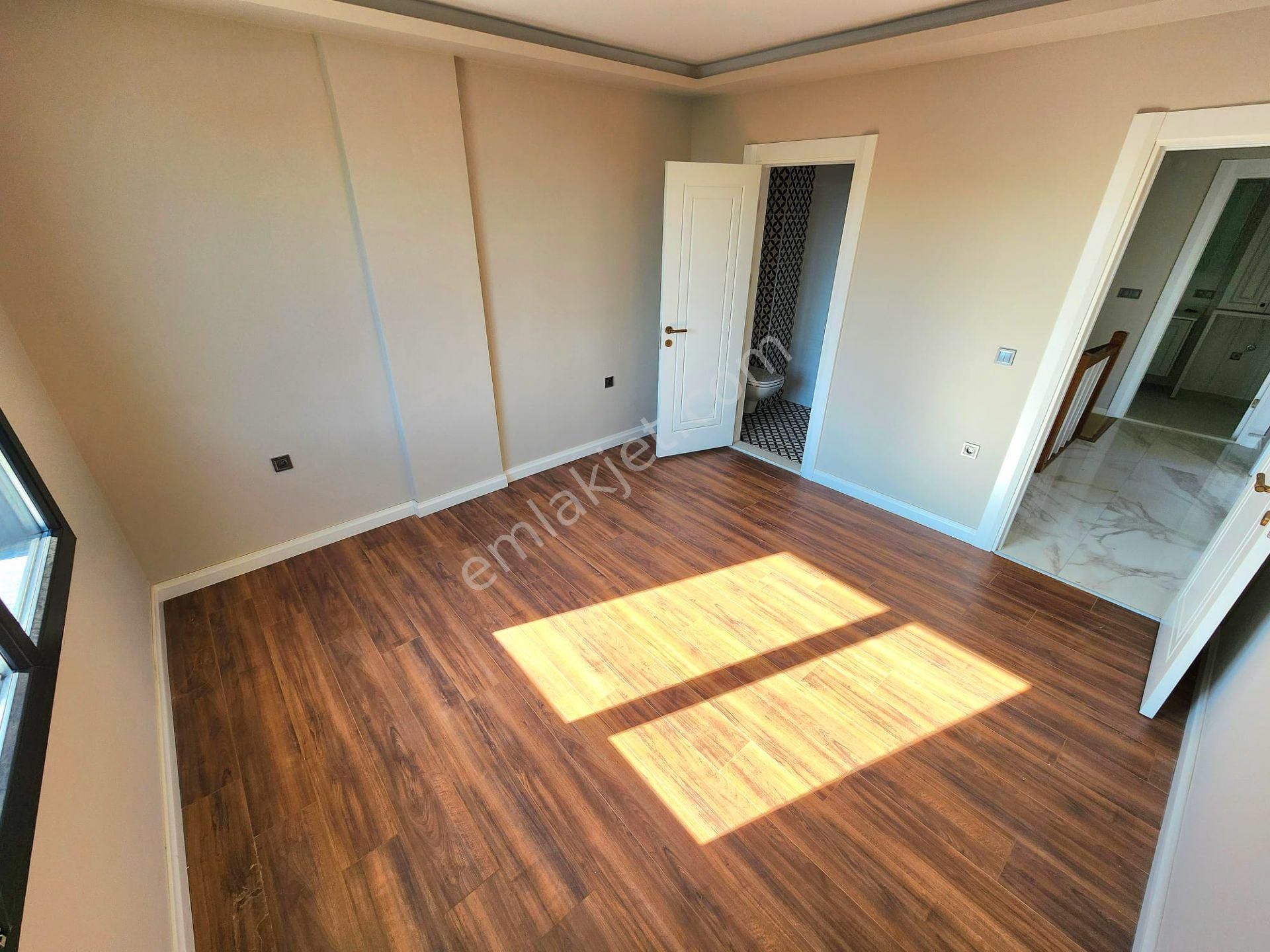 Gümüş'den Gürede Full Donanımlı Site İçerisinde Şahane 3+1 Villa - Görsel 24