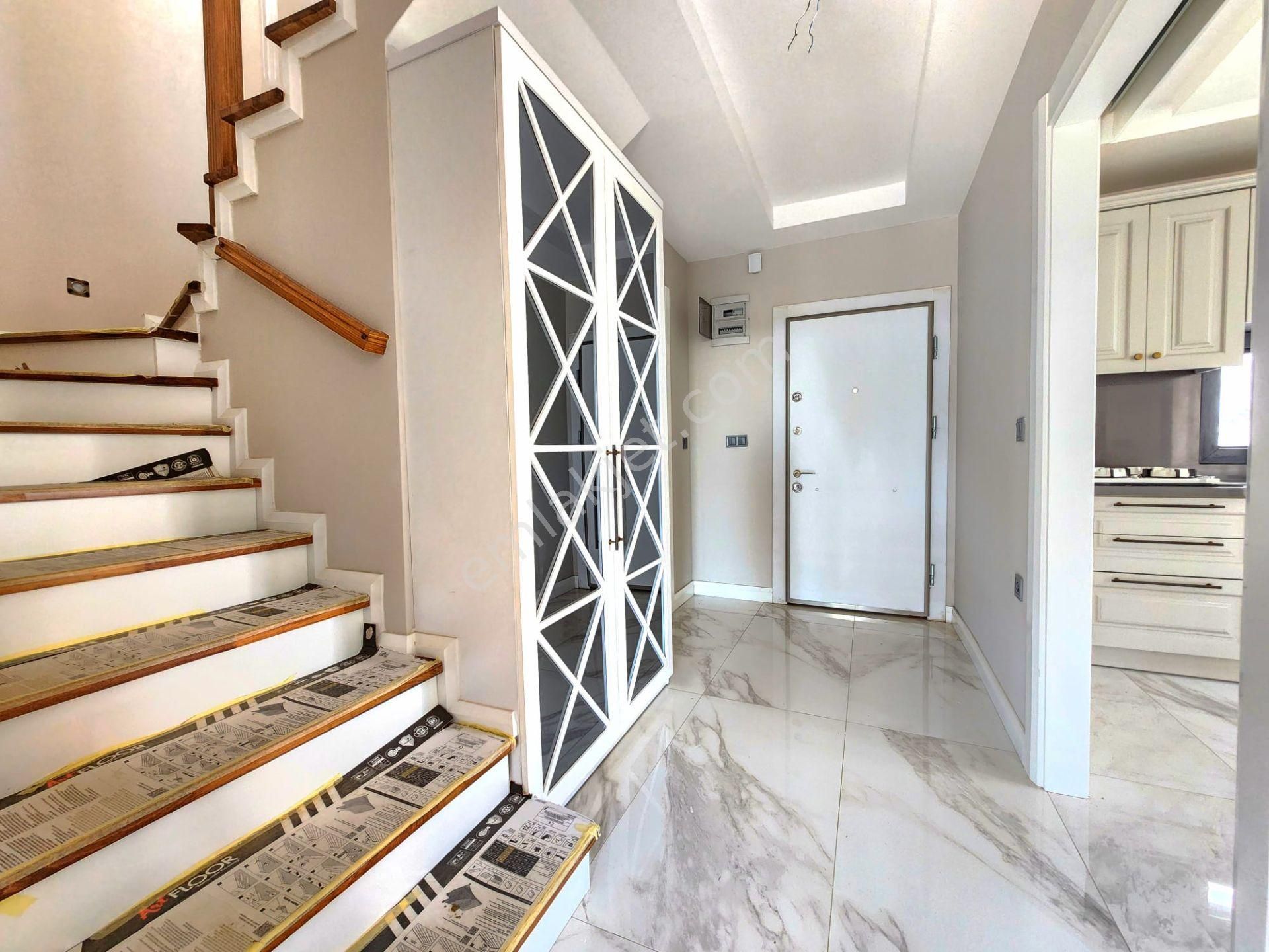 Gümüş'den Gürede Full Donanımlı Site İçerisinde Şahane 3+1 Villa - Görsel 35