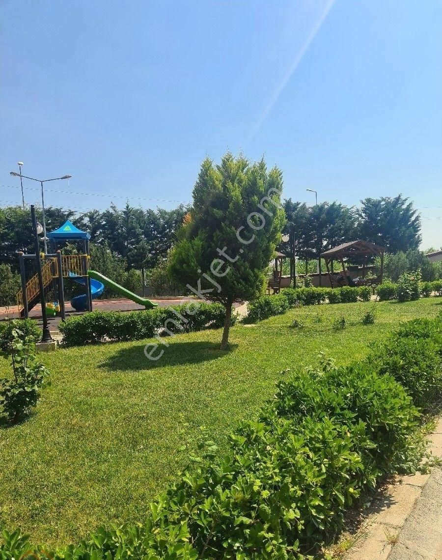 Çorlu Muhittin Satılık Daire Echo Town sitesinde 3+1 satilik bahçe kati