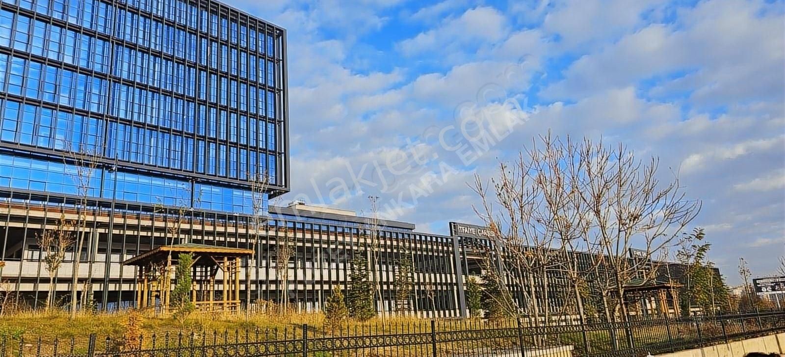 Muhteşem Lokasyon Metronun Dibi Anayol Üzeri Önü Açık 28 M2 Ofis - Görsel 19