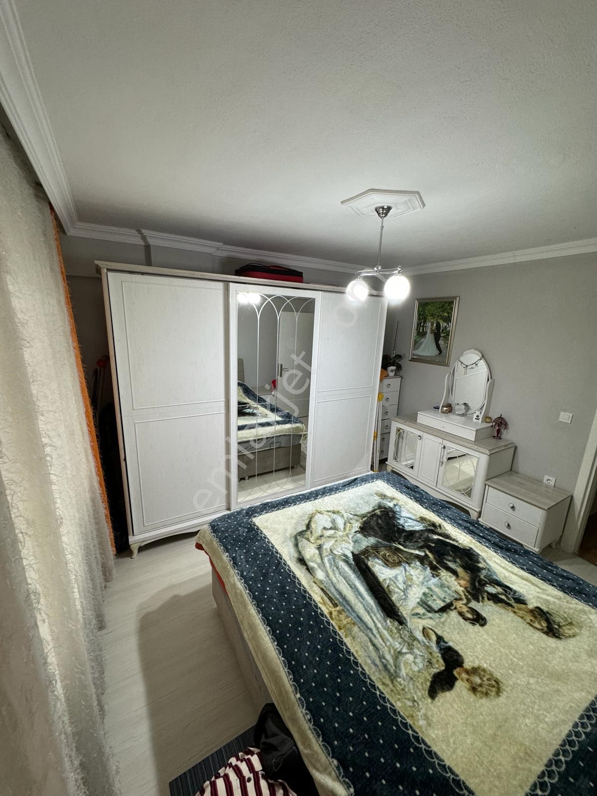 2+1 Masrafsız Merkezi Konumda Cumhuriyet Mah Denize 150 Mt Fırsat Daire - Görsel 5