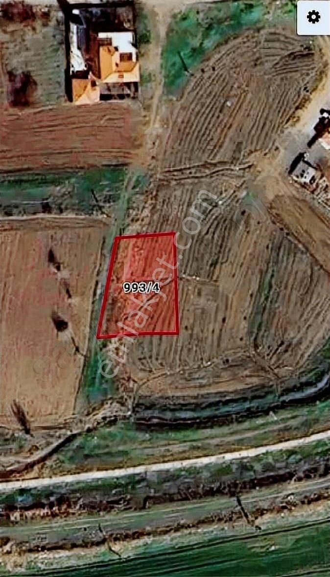 Yerköy Karacaşar Satılık Konut İmarlı Yamanlar Emlaktan 493 Metre arsa