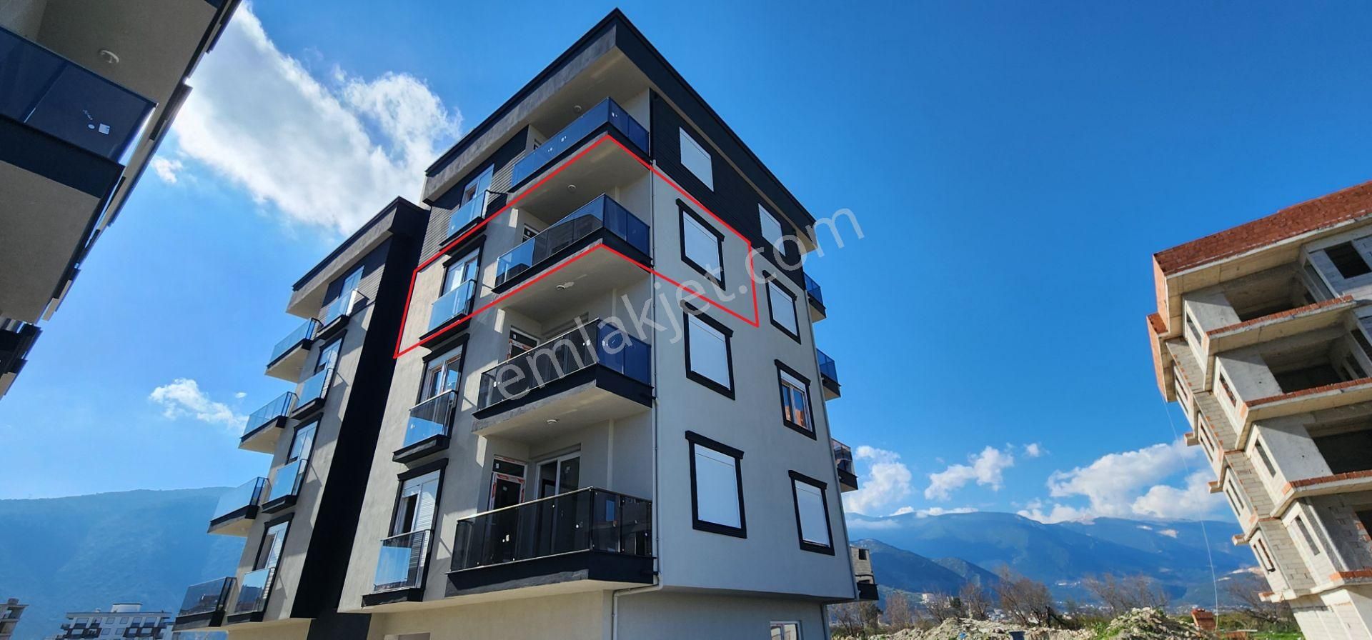 Finike Kum Satılık Daire  BARANDA GAYRİMENKUL'den Finike/Kum Mahallesi Site İçinde Satılık 3. Kat  Güney Cephe 52 m² 1+1 