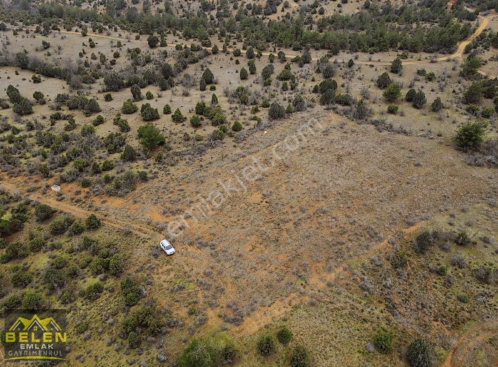 Söğüt Tuzaklı Köyü Satılık Tarla Yolu Suyu Olan Yatırımlık Yerimiz