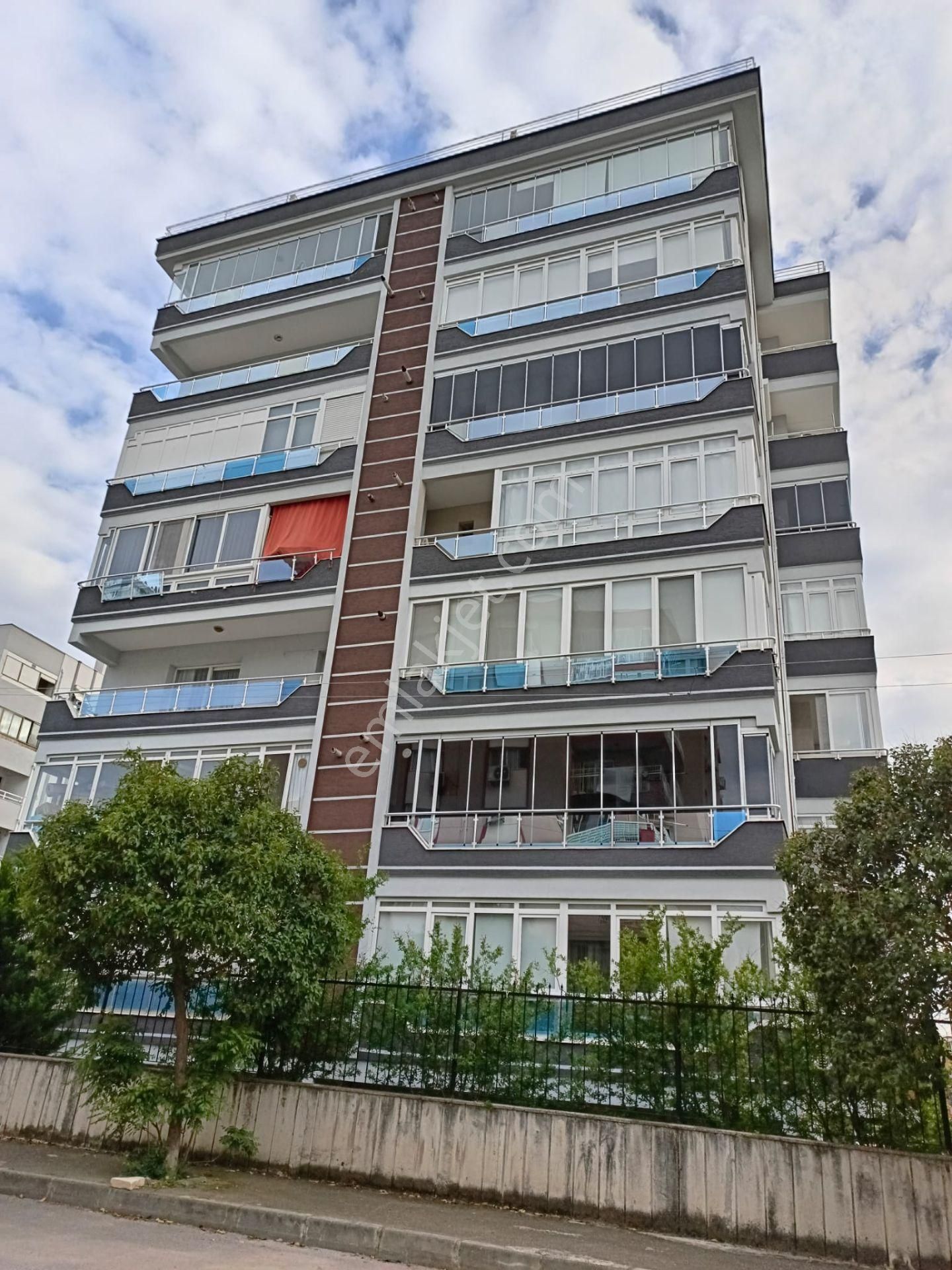 Karşıyaka Yenigirne Örnekköy De Satılık 3+1 -130m2 Daire İlan No. 02 81 ) Fiyat. 5.600 Tl. - Görsel 8