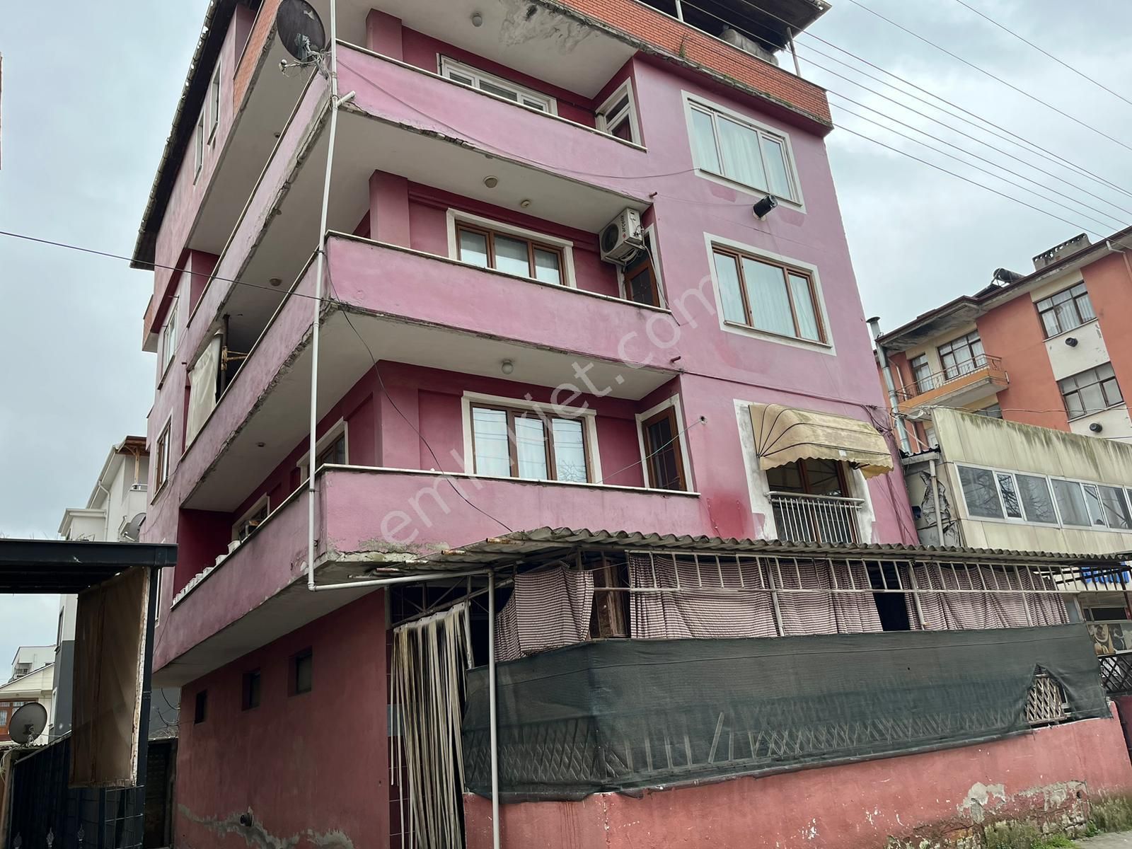 Kartepe İstasyon Satılık Daire  Remax Palas'tan Kartepe İstasyon Mh. 4+1 Satılık Daire