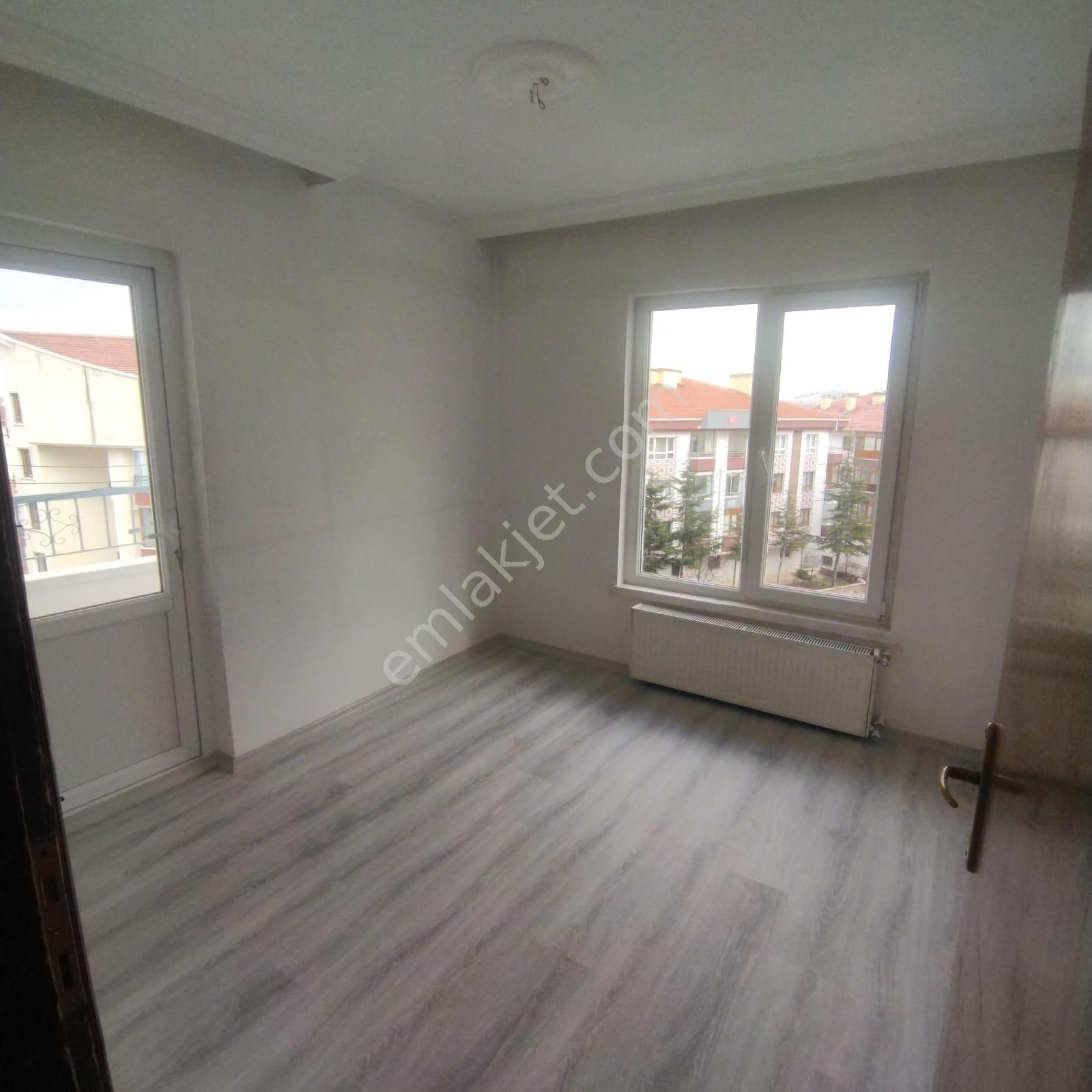 Keçiören Kuşcağız Kiralık Daire  KUŞCAĞIZ MAH. MUHTARLIK KARŞIŞI SANATORYUM HASTANE YAKINI 3+1 FIRSAT KIRALIK DAİRE