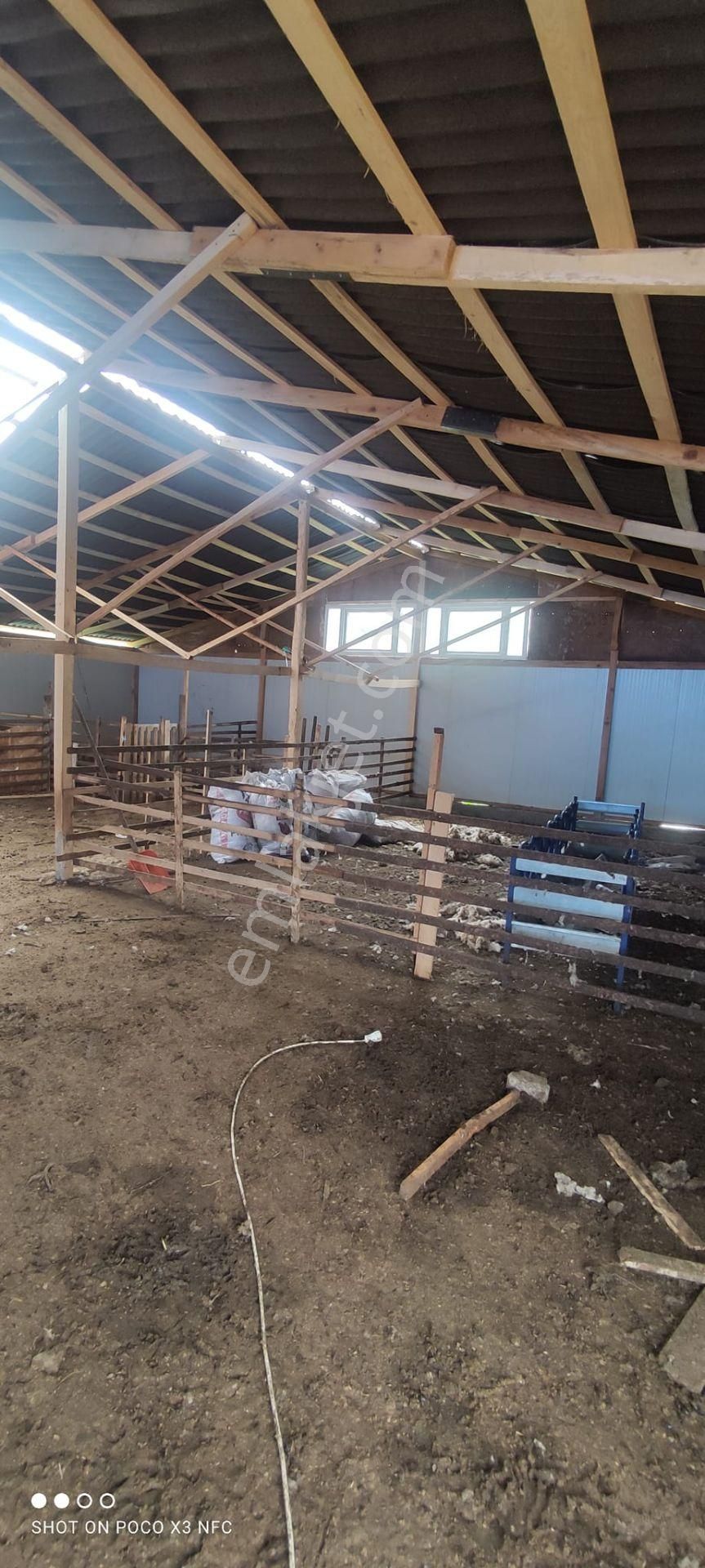 Satılık Çiftlik !! Prefabrik Ev Kadastro Yoluna Sıfır - Görsel 13