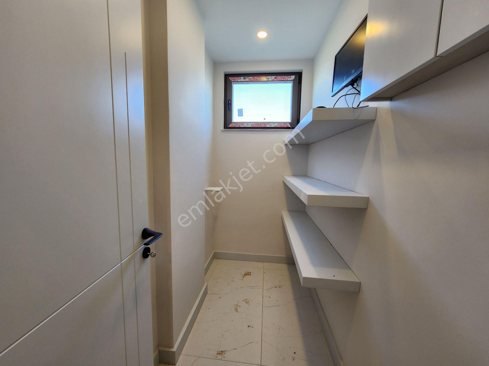 Yeniköy'de 4+1 Havuzlu, Bahçeli Müstakil Kullanımlı 250 M2 Villa - Görsel 25