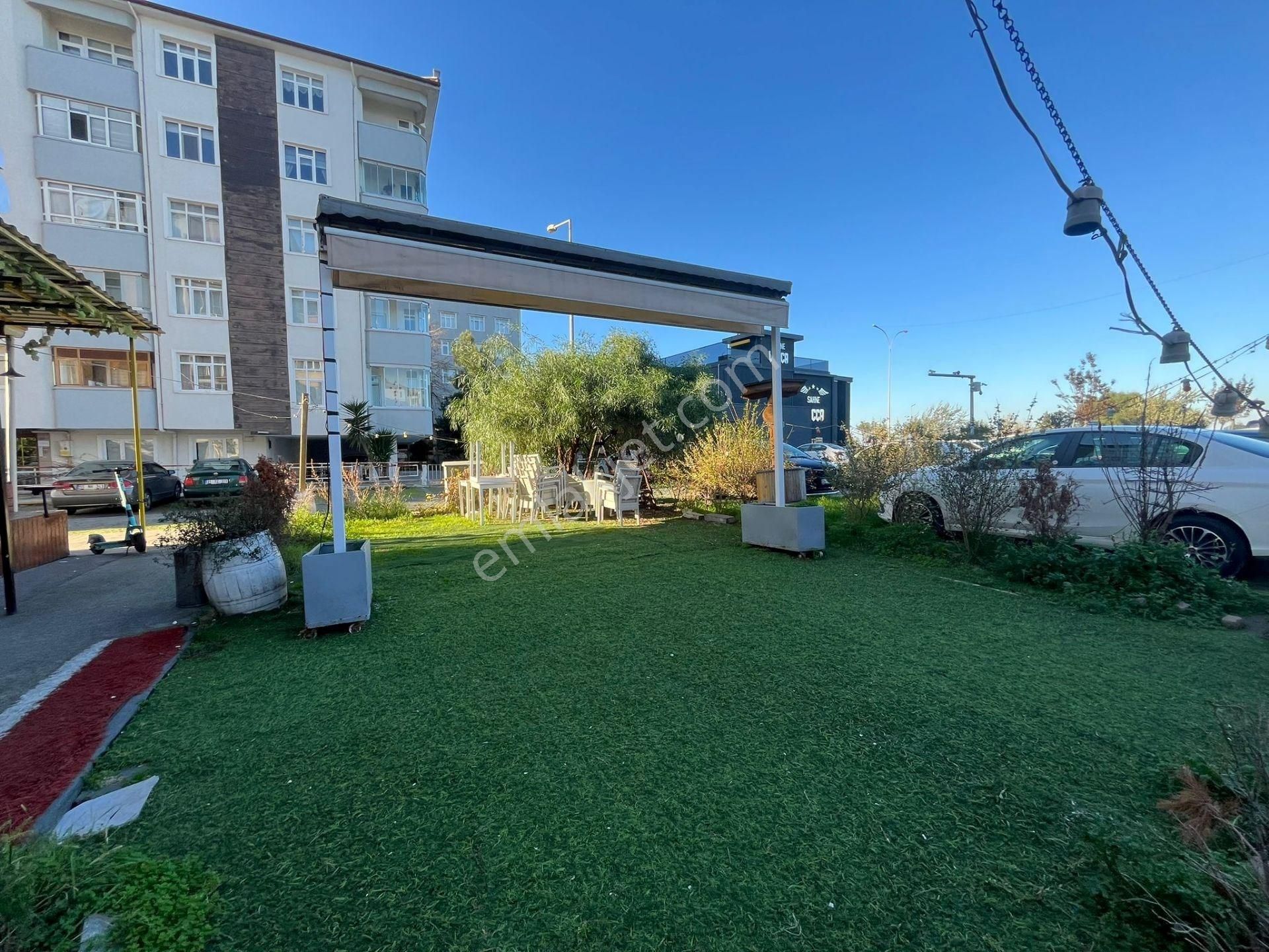 Deni̇ze sifir boş olarak satilik 225 m2 mülk