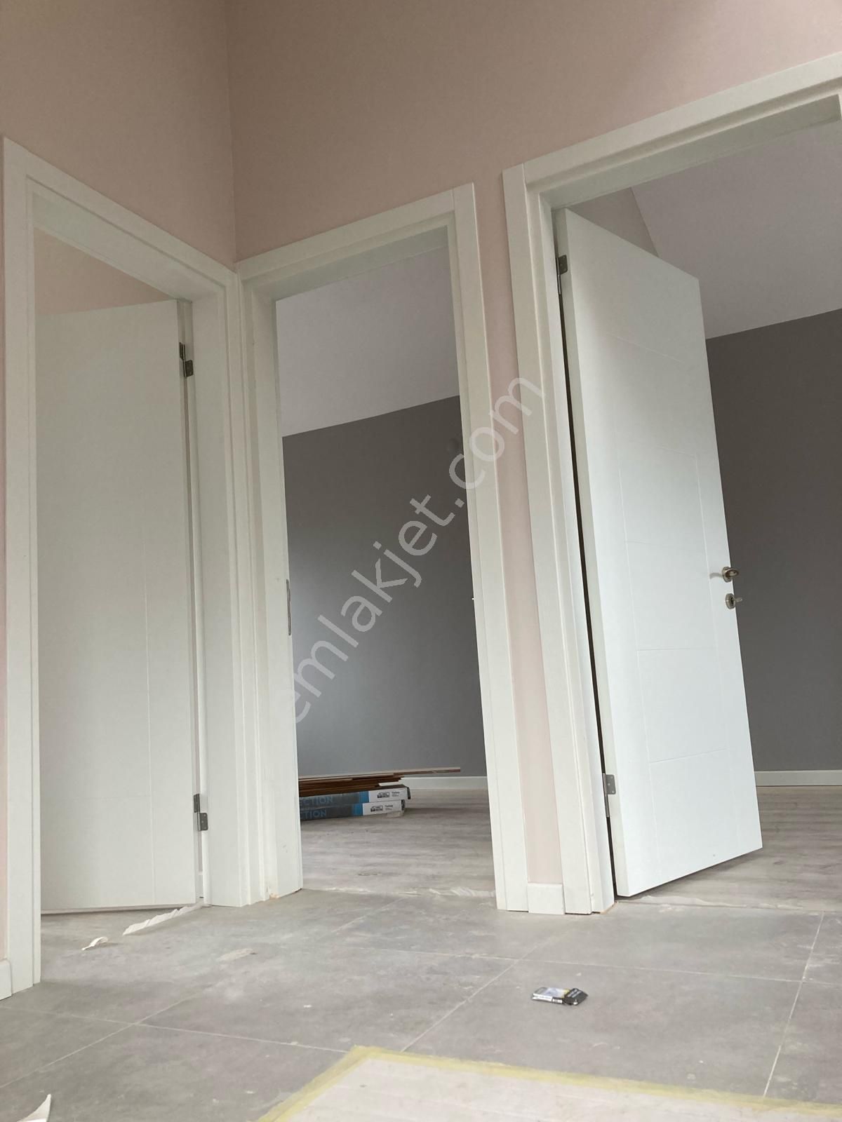 Küçükkuyu Zeus Yolu Üzeri Satılık 3+1 Lüks Villa - Görsel 17