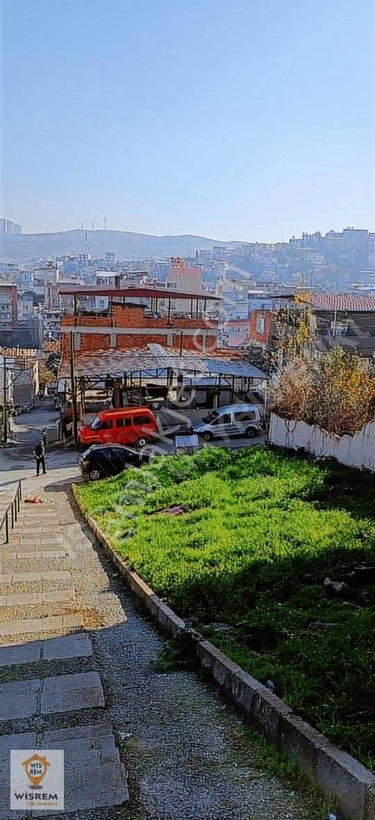 Karabağlar Limontepe Satılık Konut İmarlı CENNNETÇESME'DE YOL KENARİ ÇİFT CEPHE KÖŞE PARSEL İMARLI ARSA