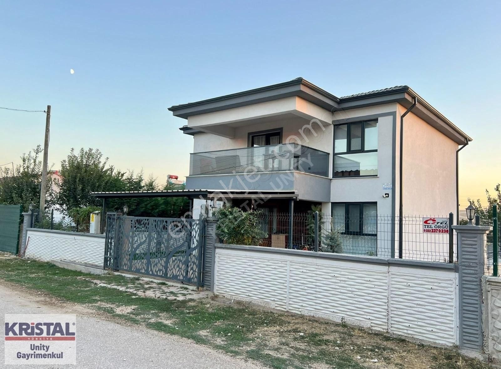 Tepebaşı Hisar Satılık Villa KRİSTAL UNITY'DEN ÇUKURHİSAR'DA SATILIK EŞYALI 4+1 LÜKS VİLLA