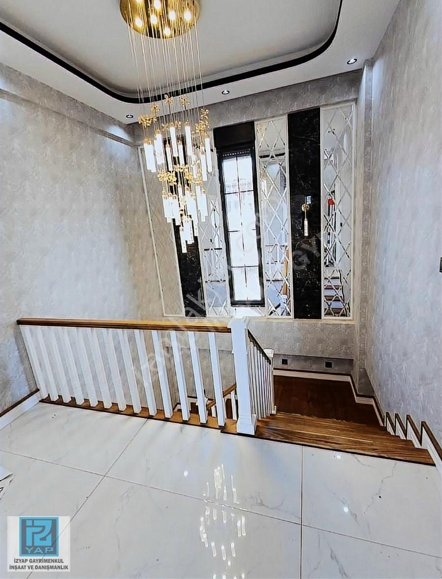 Kartepe Sarımeşe Satılık Villa KARTEPE KENT MEYDANI NDA EŞSİZ MİMARİSİ İLE 4+1 MÜSTAKİL VİLLA