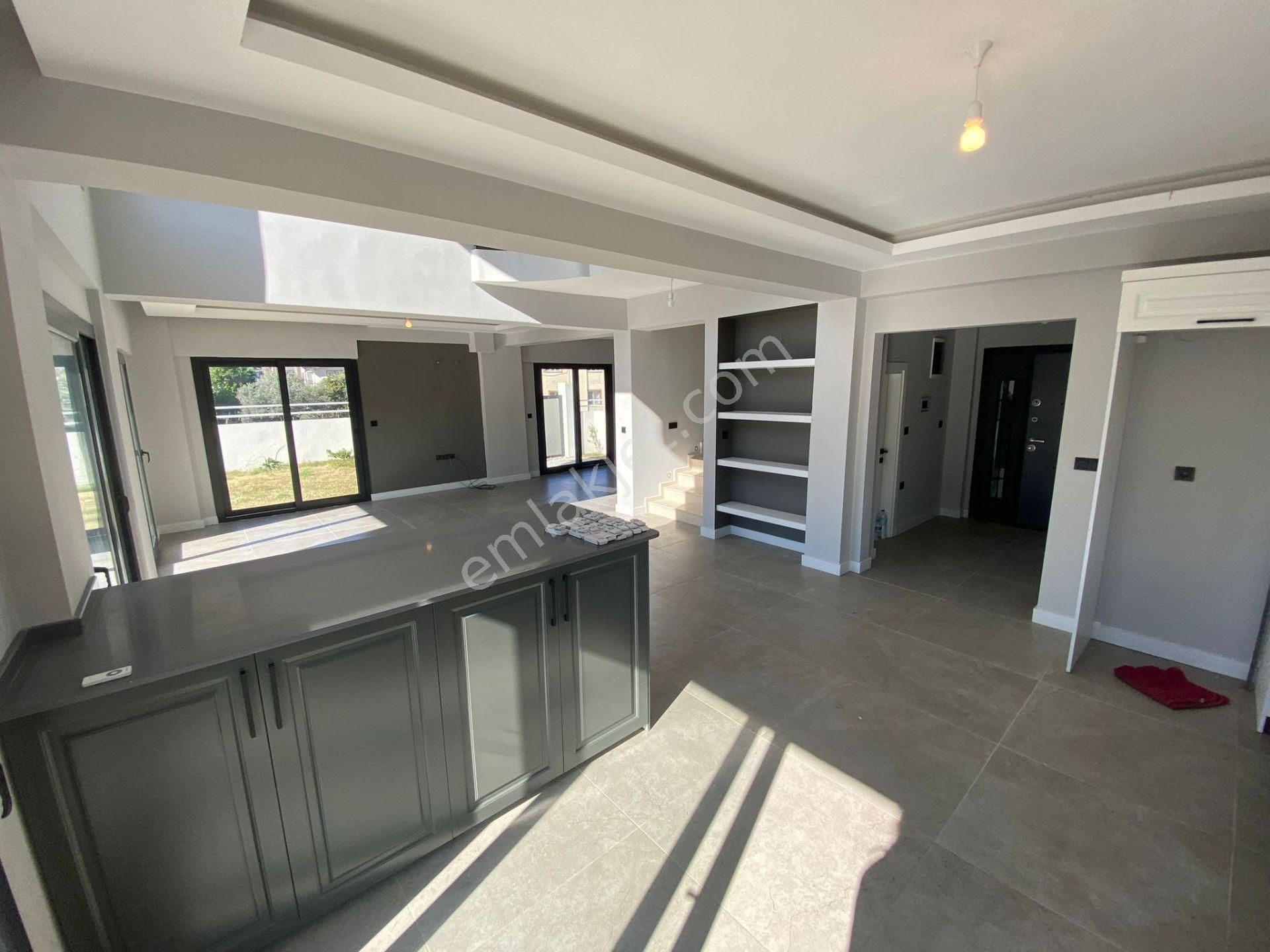 Goldhouse Dan Menteşeoğlu Nda Havuzlu Satılık 5+1 Villa - Görsel 9