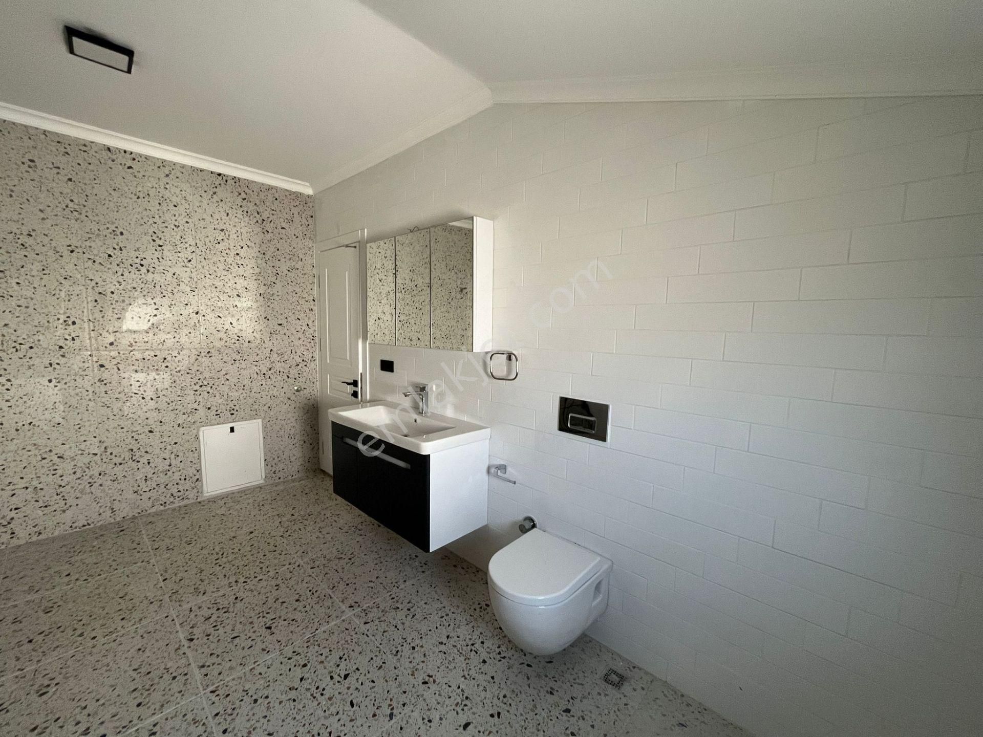 Goldhouse Dan Menteşeoğlu Nda Havuzlu Satılık 5+1 Villa - Görsel 35