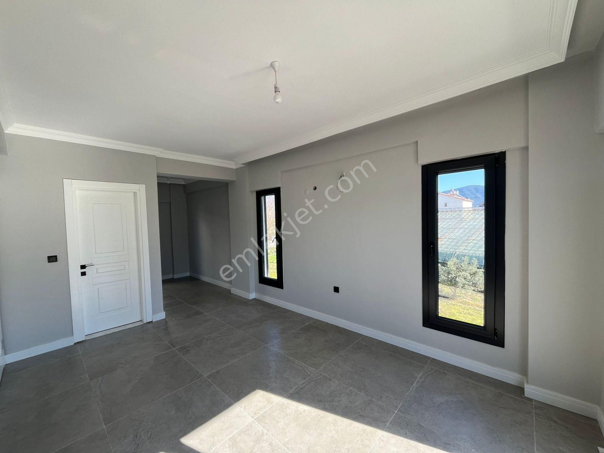 Goldhouse Dan Menteşeoğlu Nda Havuzlu Satılık 5+1 Villa - Görsel 15