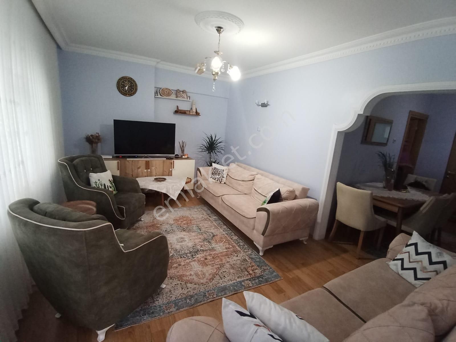 Üsküdar Valide-i Atik Satılık Daire  DELUXE 26 ' DAN İÇİ YAPILI ARA KAT BALKONLU 2+1 90 m2 DAİRE